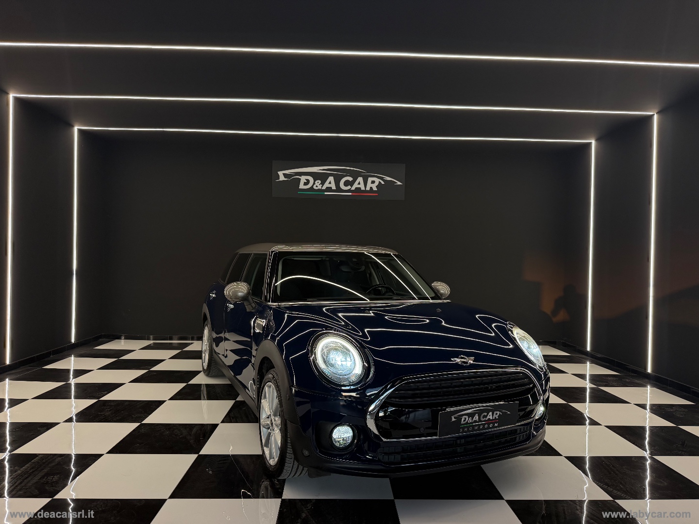 Mini Cooper D Business Clubman Aut. - immagine 2
