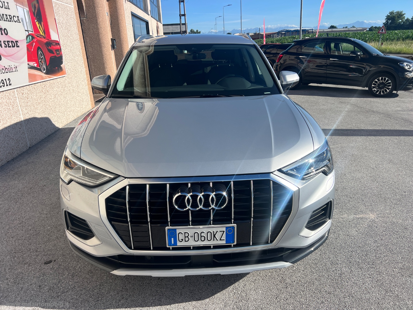 Q3 35 TFSI S tronic Business Advanced SOLO KM.65000 - immagine 2