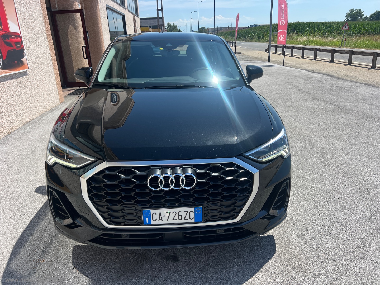 Q3 SPB 35 TDI S tronic Business Plus SOLO KM.70000 - immagine 2
