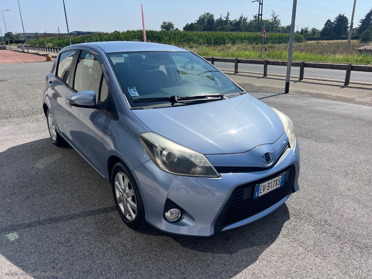 Yaris 1.5 Hybrid 5p. Lounge - immagine 2