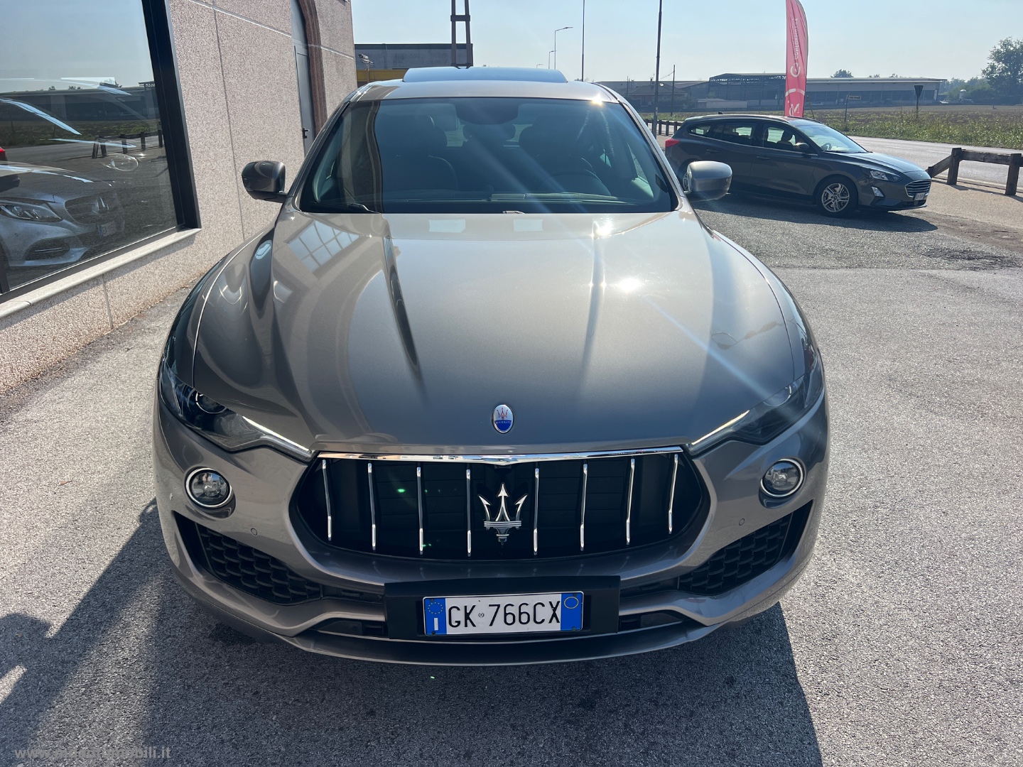 Levante V6 Diesel 275 CV AWD TETTO SOLO KM.106000 - immagine 2