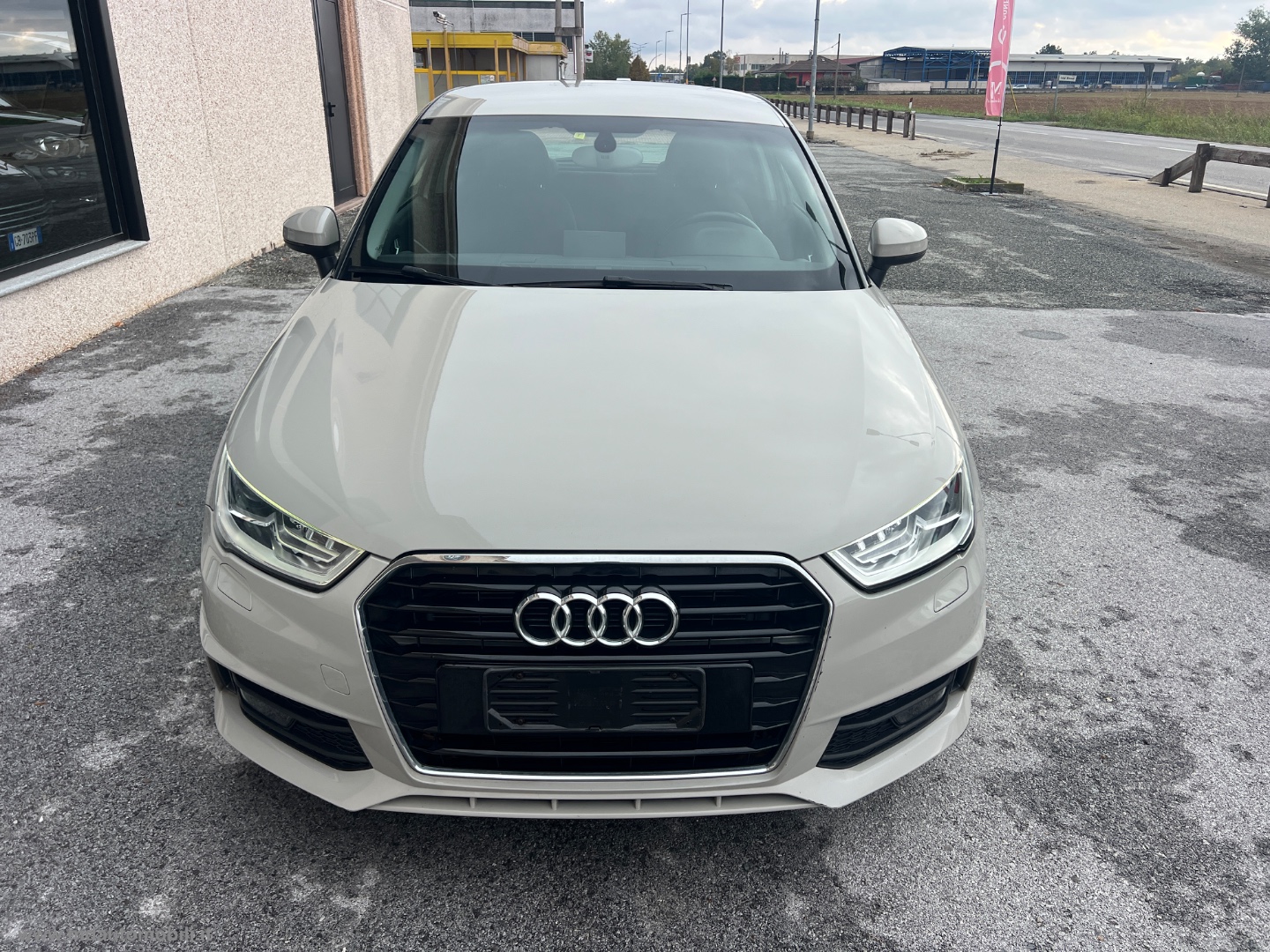 A1 1.0 82CV TFSI Admired S-LINE CERCHI 17 - immagine 2