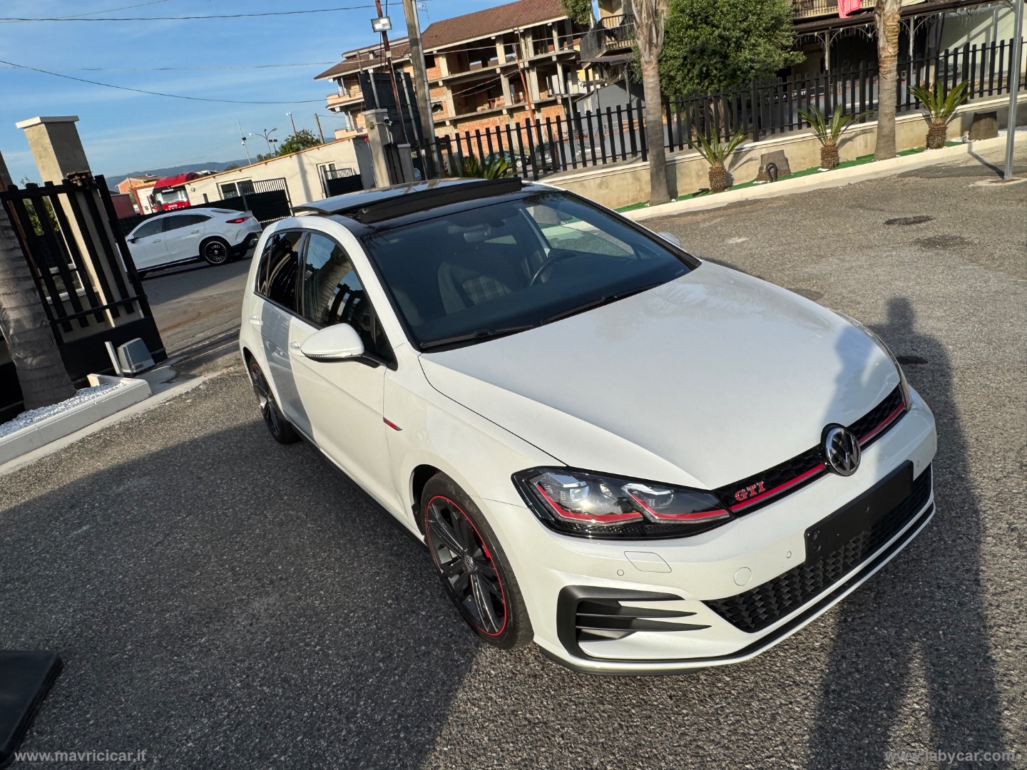 Golf GTI Perf. 2.0 245CV TSI DSG 5p. BMT - immagine 2