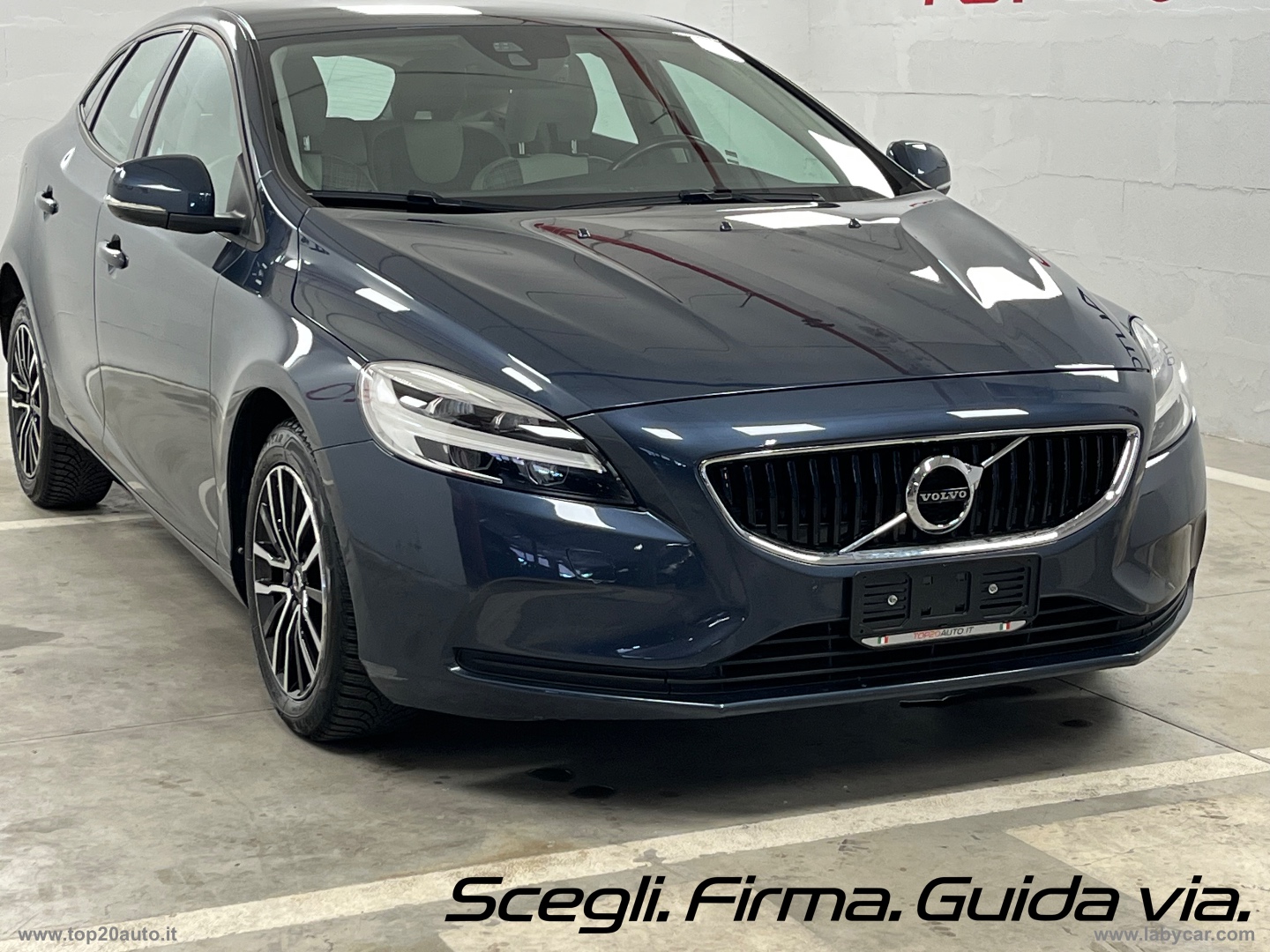 V40 D2 Geartronic Momentum|FARI LED|8 GOMME|PELLE - immagine 2