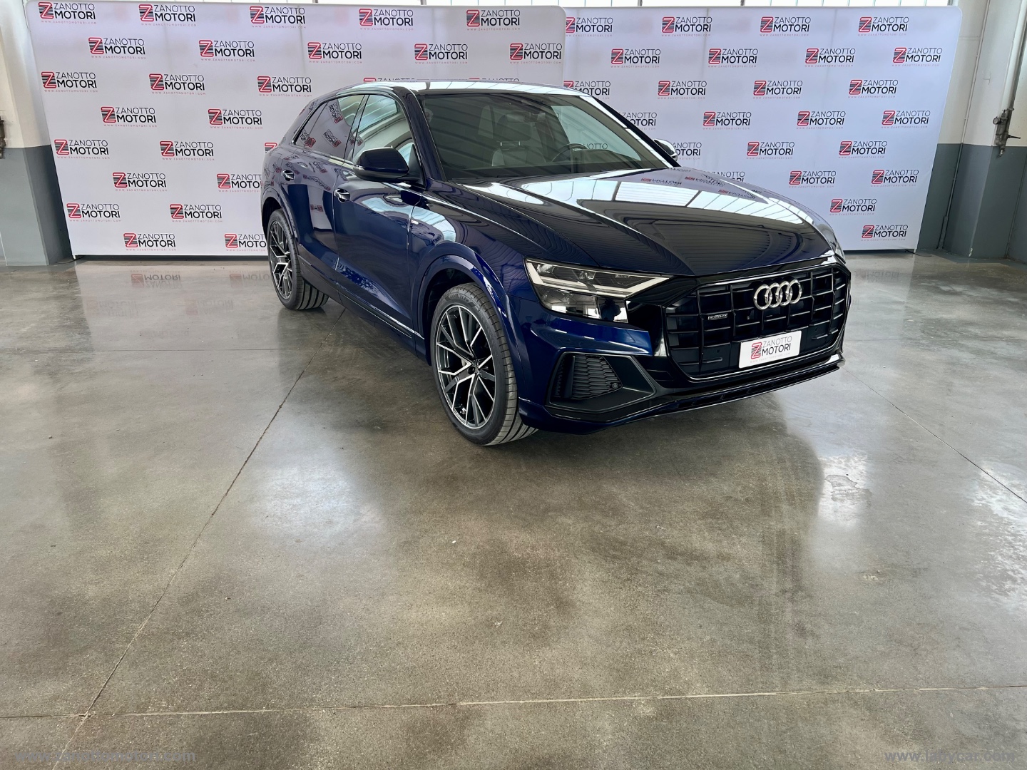 Q8 50 TDI 286 CV quattro tiptronic Sport - immagine 2