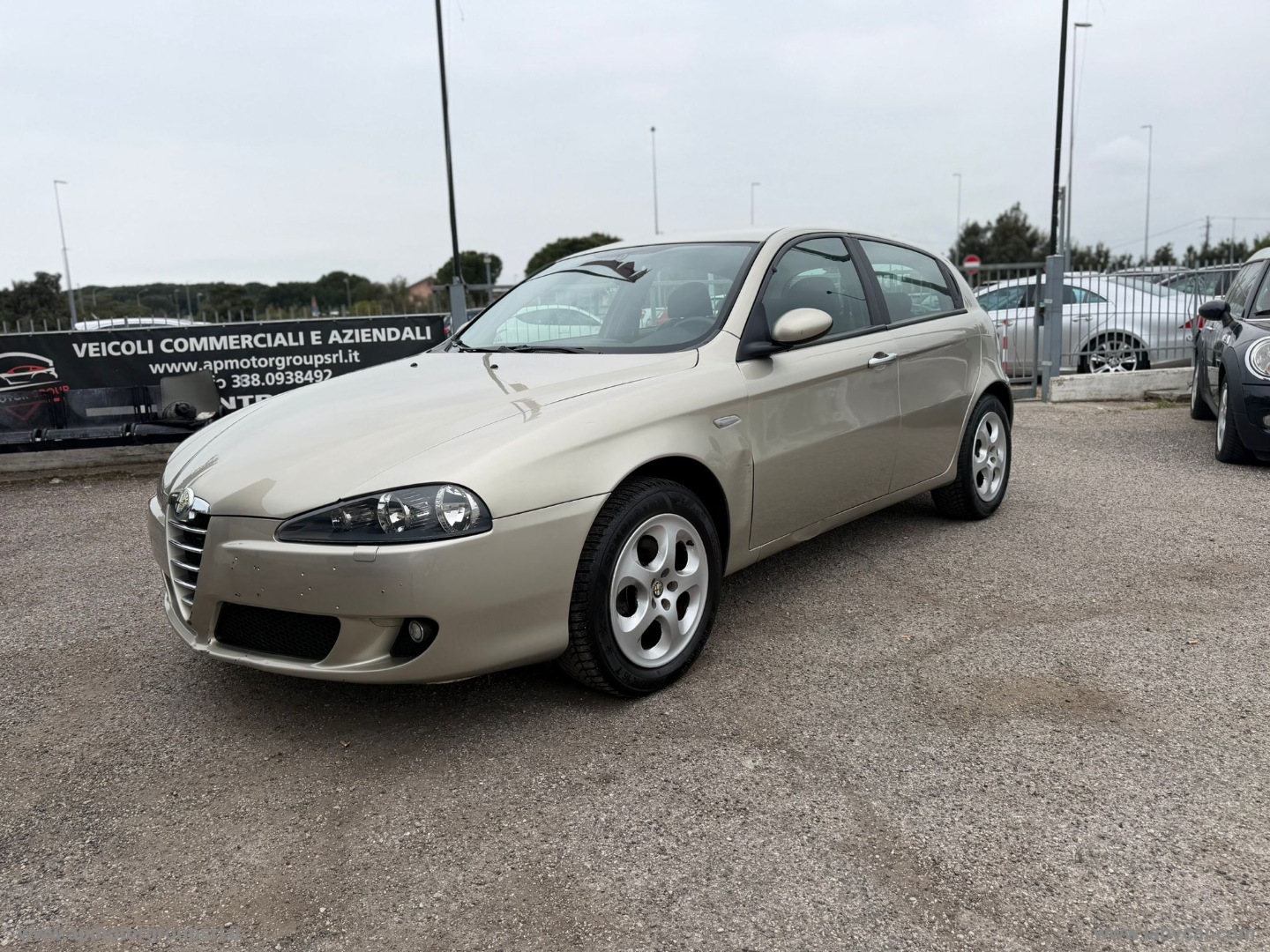 147 1.6 TS 105CV 5p. Distinctive - immagine 2