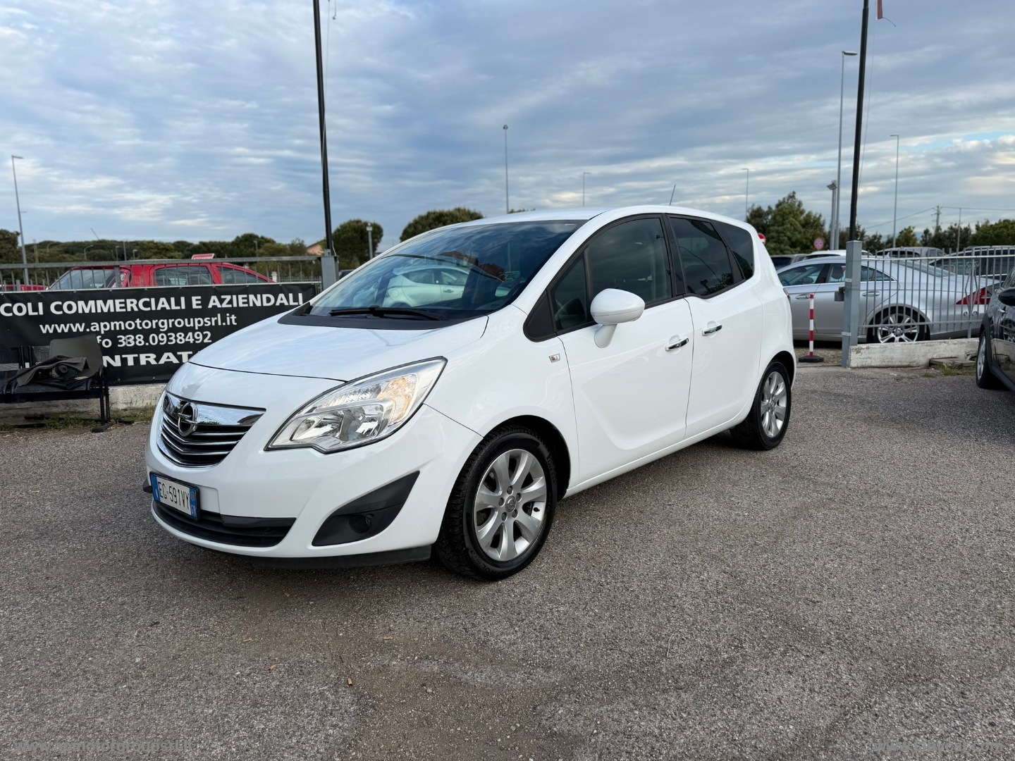 Meriva 1.4 T 120 CV Cosmo - immagine 2