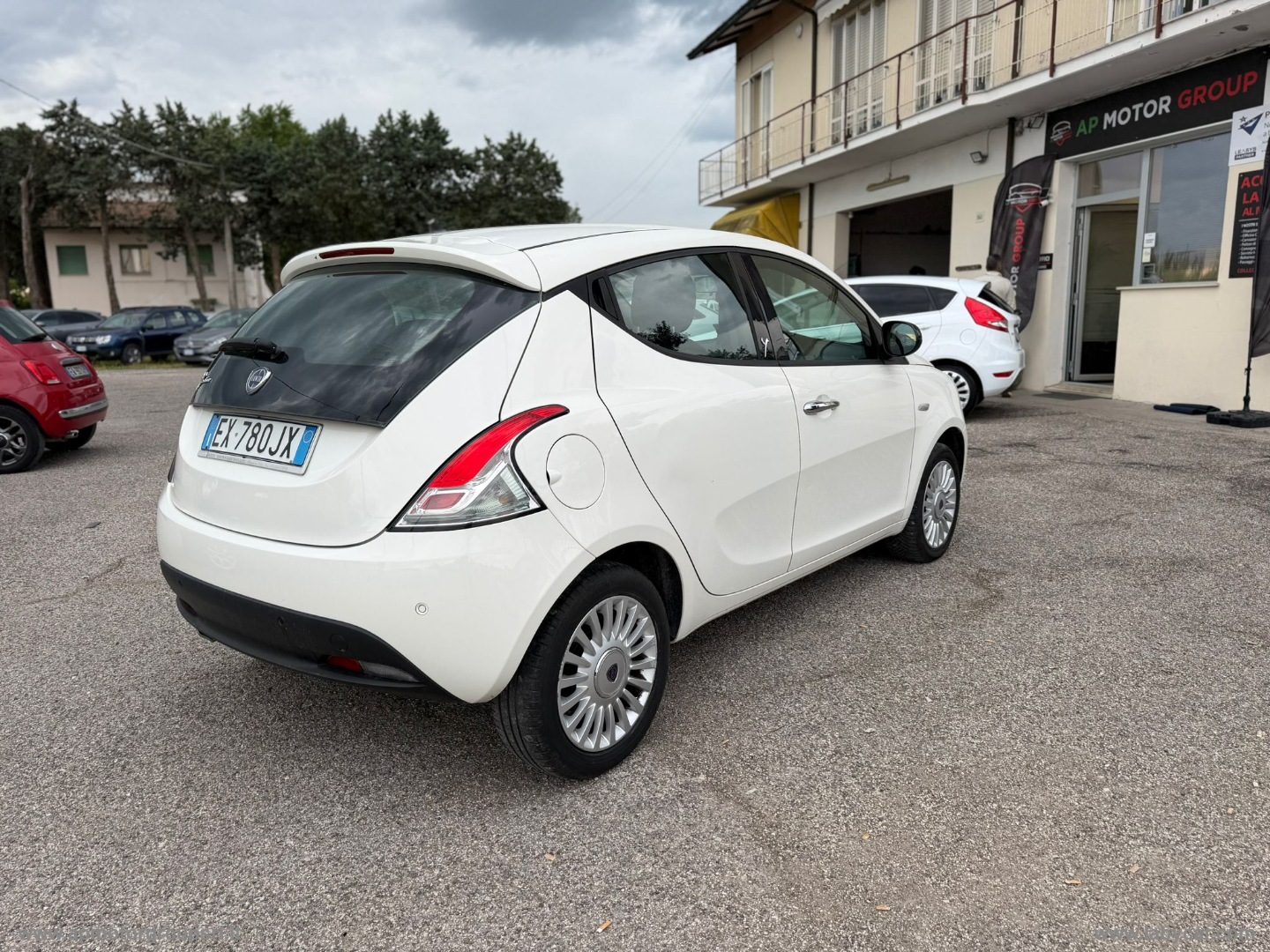 Ypsilon 1.3 MJT 95 CV 5p. S&S Gold - immagine 2