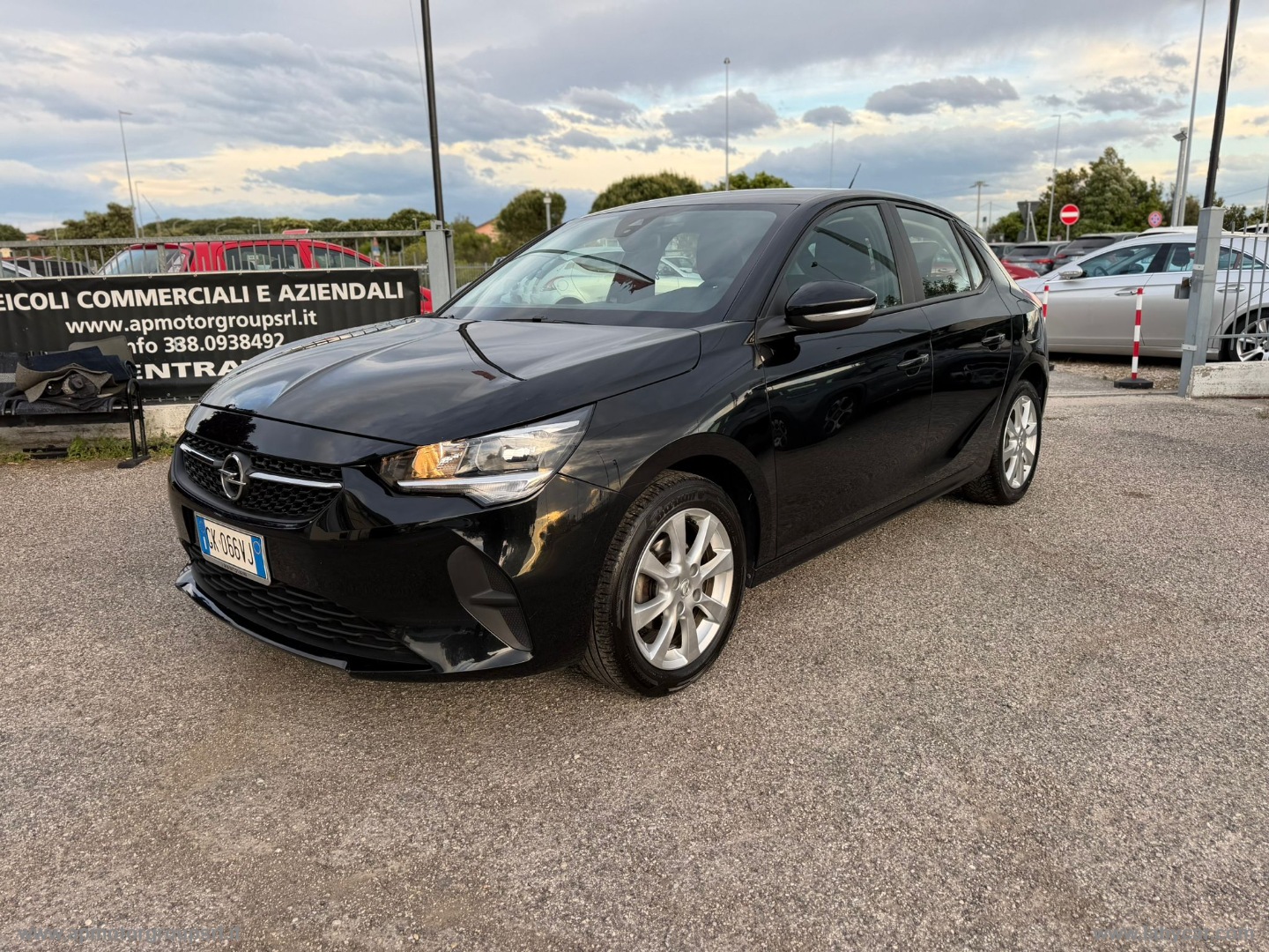Corsa 1.2 Elegance - immagine 2
