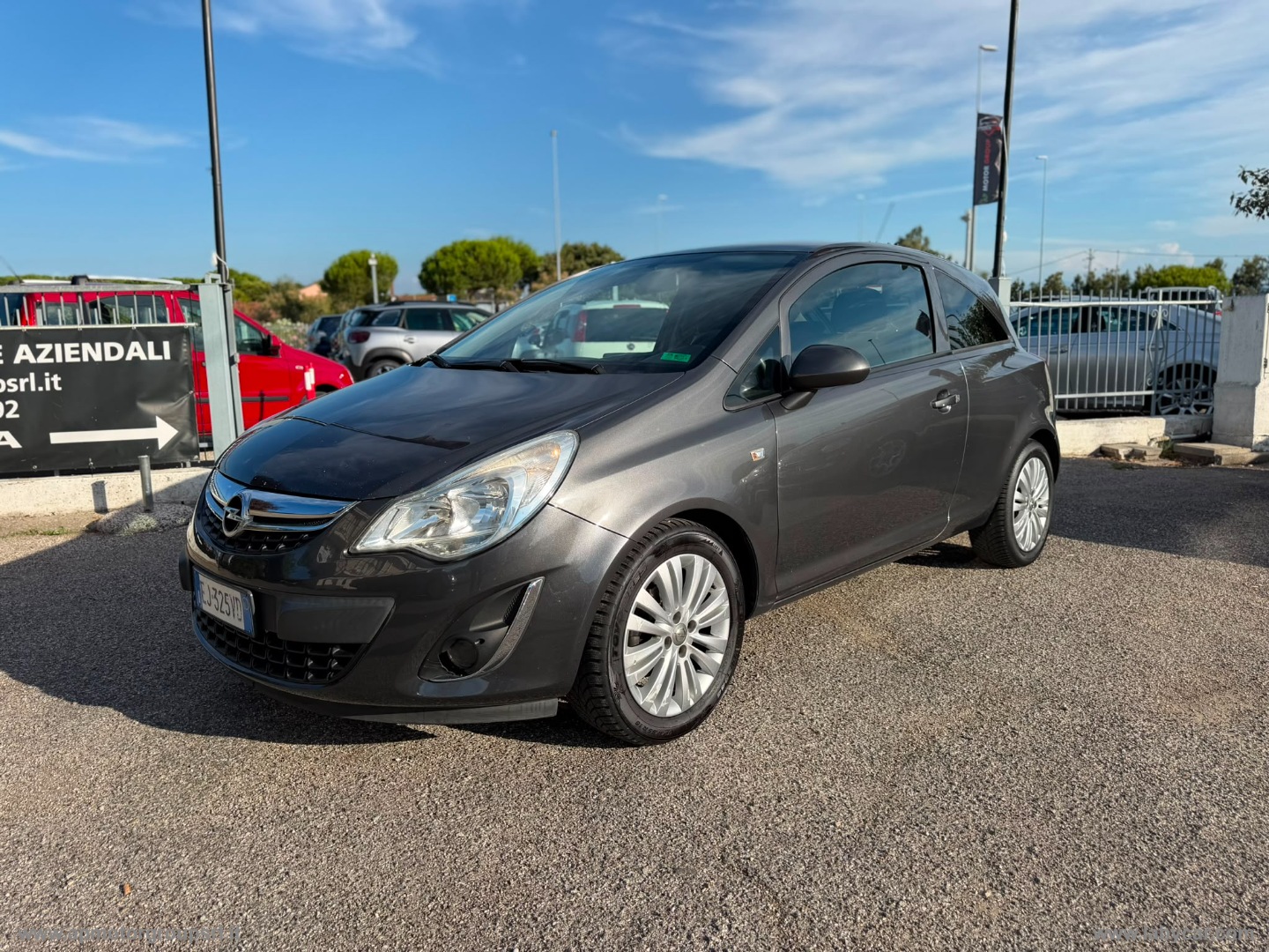 Corsa 1.2 85 CV 5p. GPL-TECH Club - immagine 2