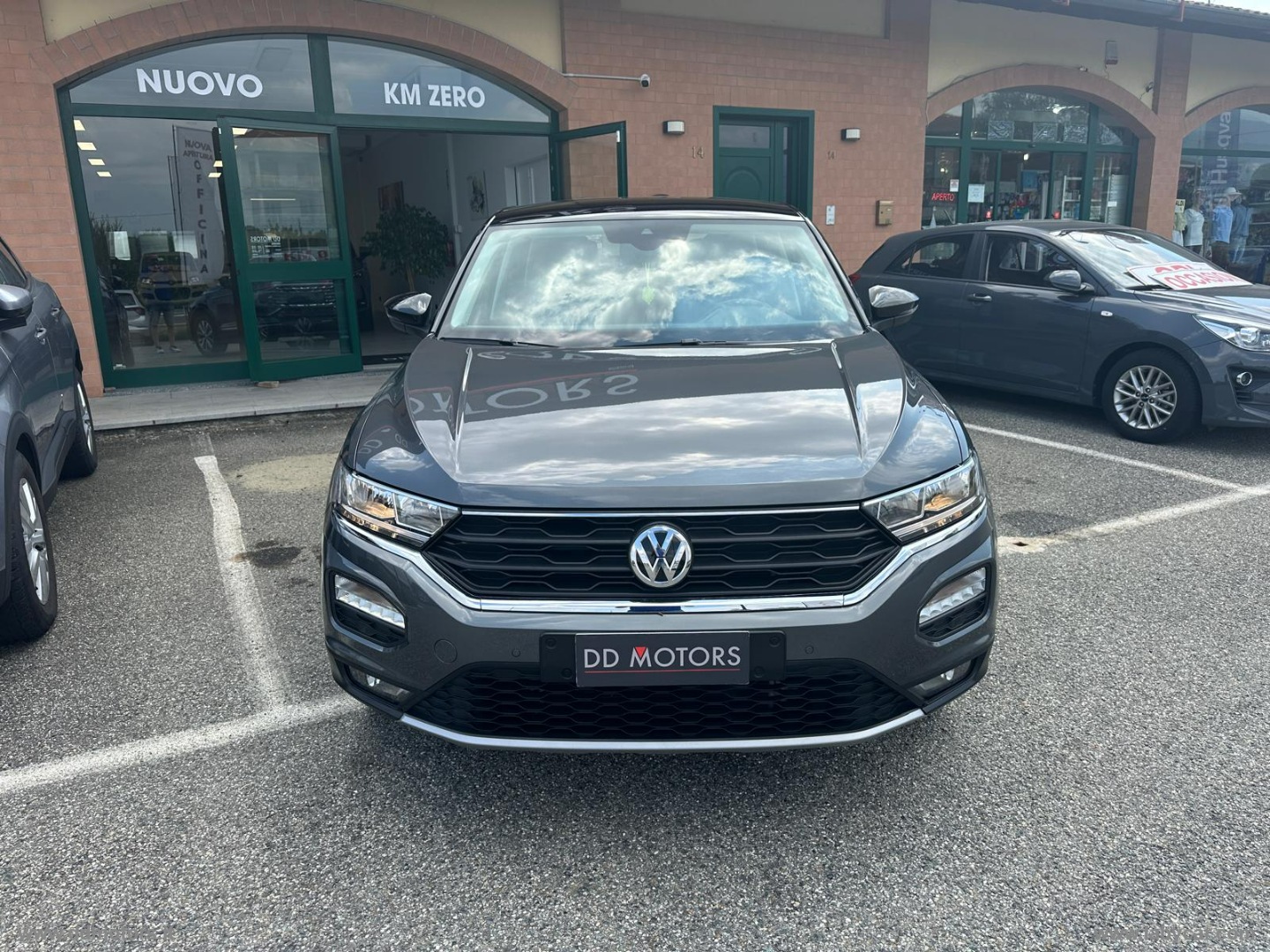 T-Roc 1.6 TDI SCR Style BlueMotion Tech. *NEOPATENTATI* - immagine 2