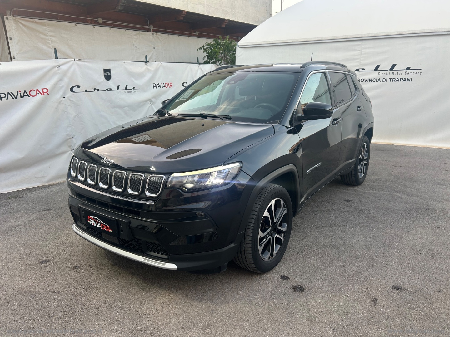 Compass 1.6 Mjt II 2WD Limited - immagine 2