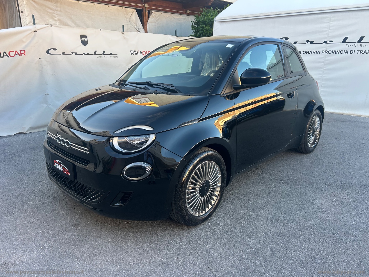 500 Berlina Hybrid La Prima KM/0 - immagine 2