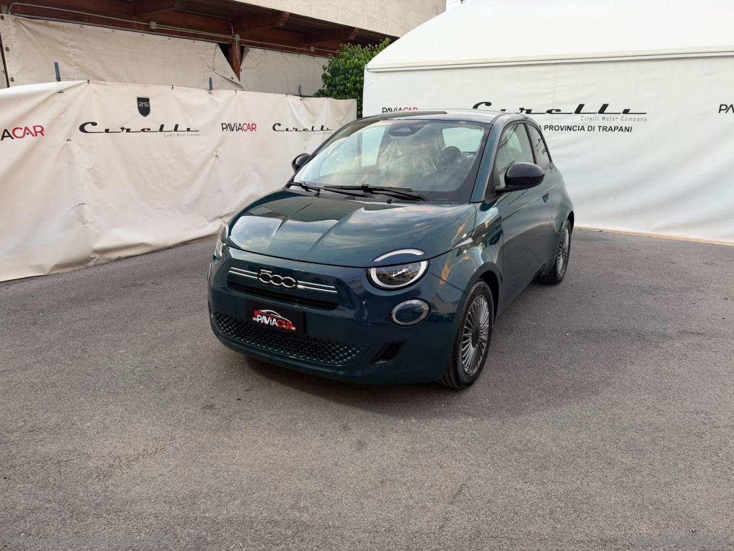 500 Berlina Hybrid Icon KM/0 - immagine 2