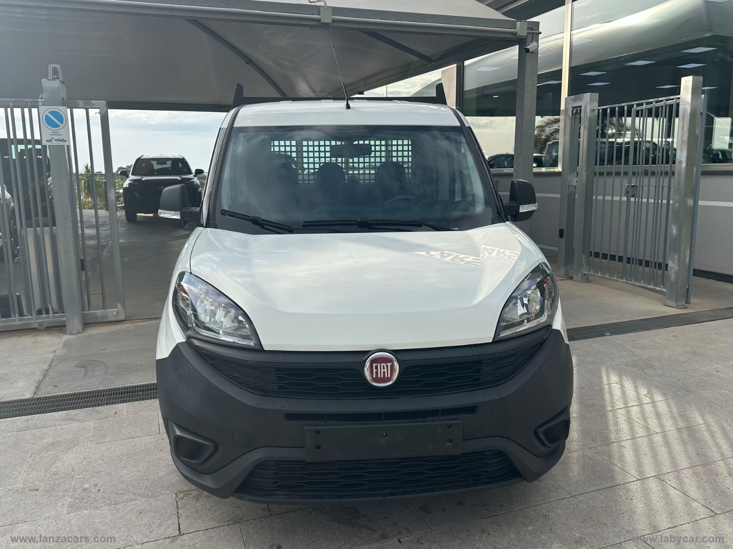 Doblò 1.6 MJT 120CV Work-Up Maxi Lounge - immagine 2