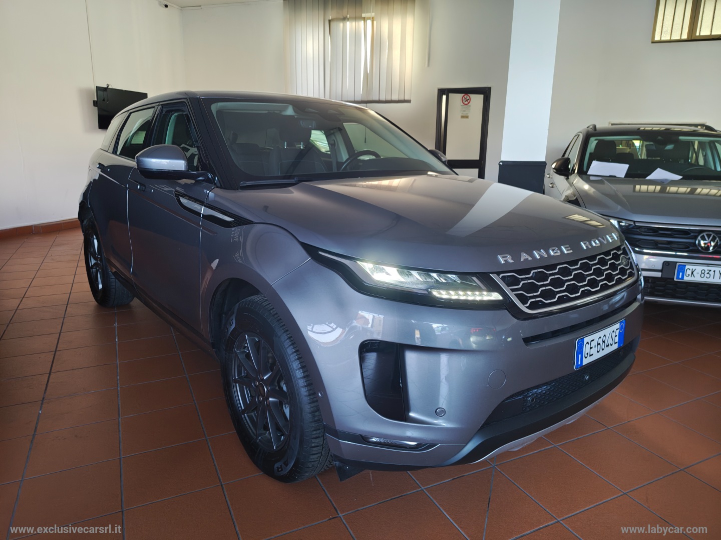 RR Evoque 2.0D I4 163 CV AWD Auto S - immagine 2