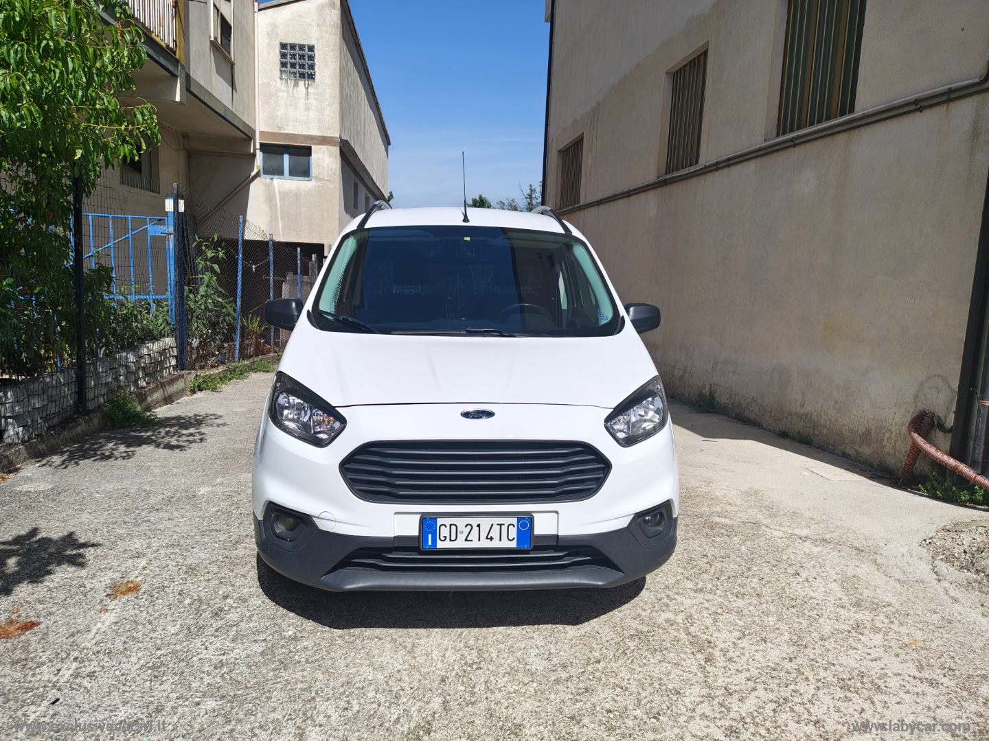Transit Courier 1.5 TDCi 75CV Van Entry - immagine 2