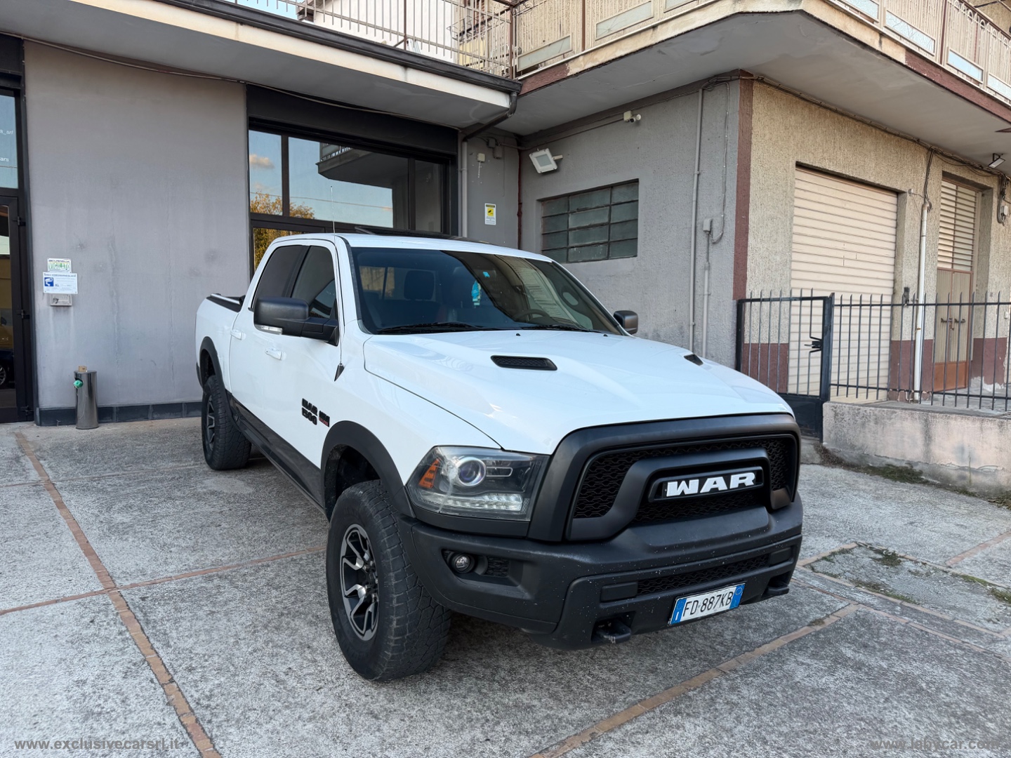RAM 1500 5.7 V8 Crew Cab MB LaRamie 401cv at8 GPL AUTOCARRO - immagine 2
