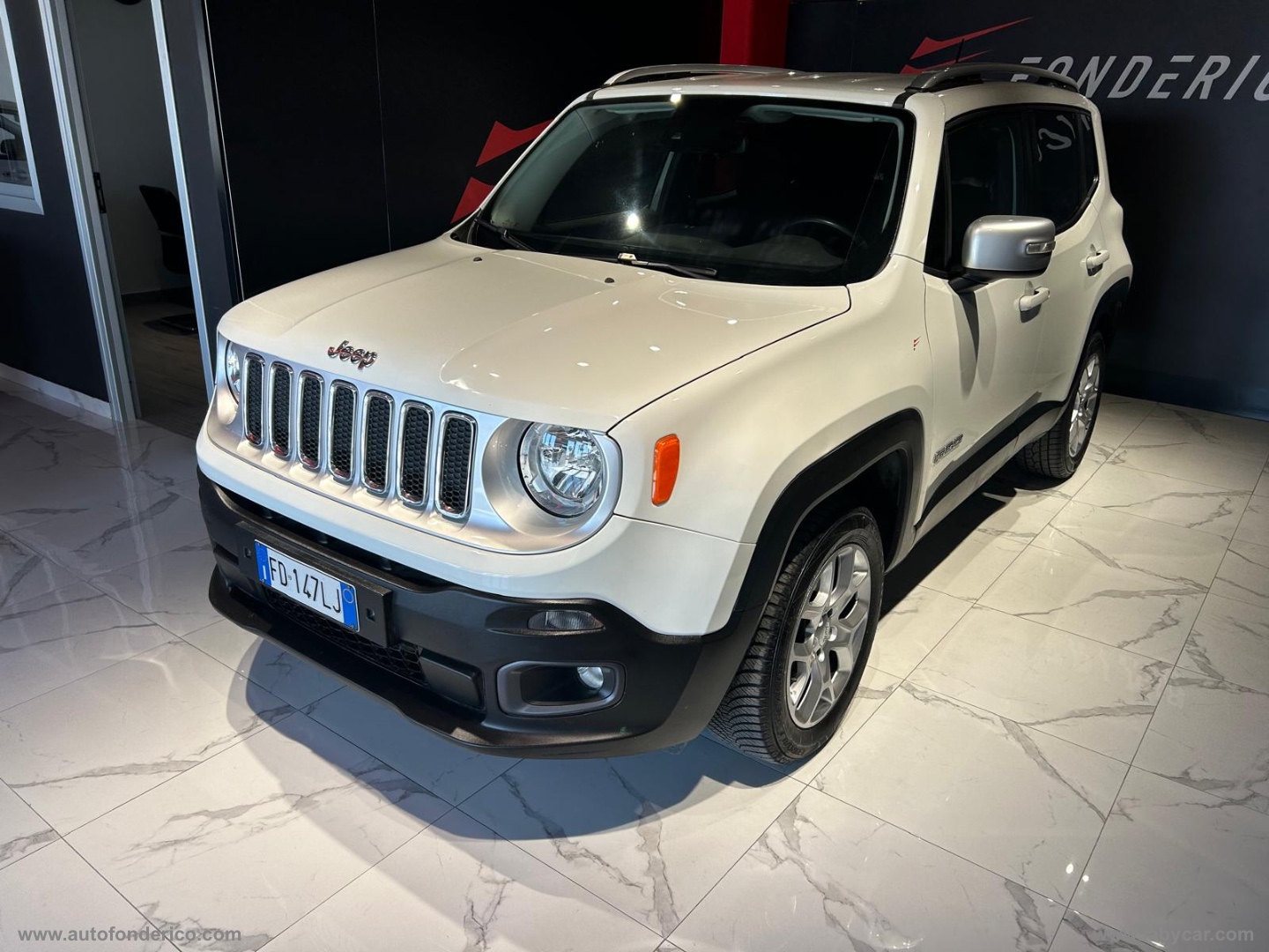 Renegade 2.0 Mjt 140 CV 4WD Limited - immagine 2