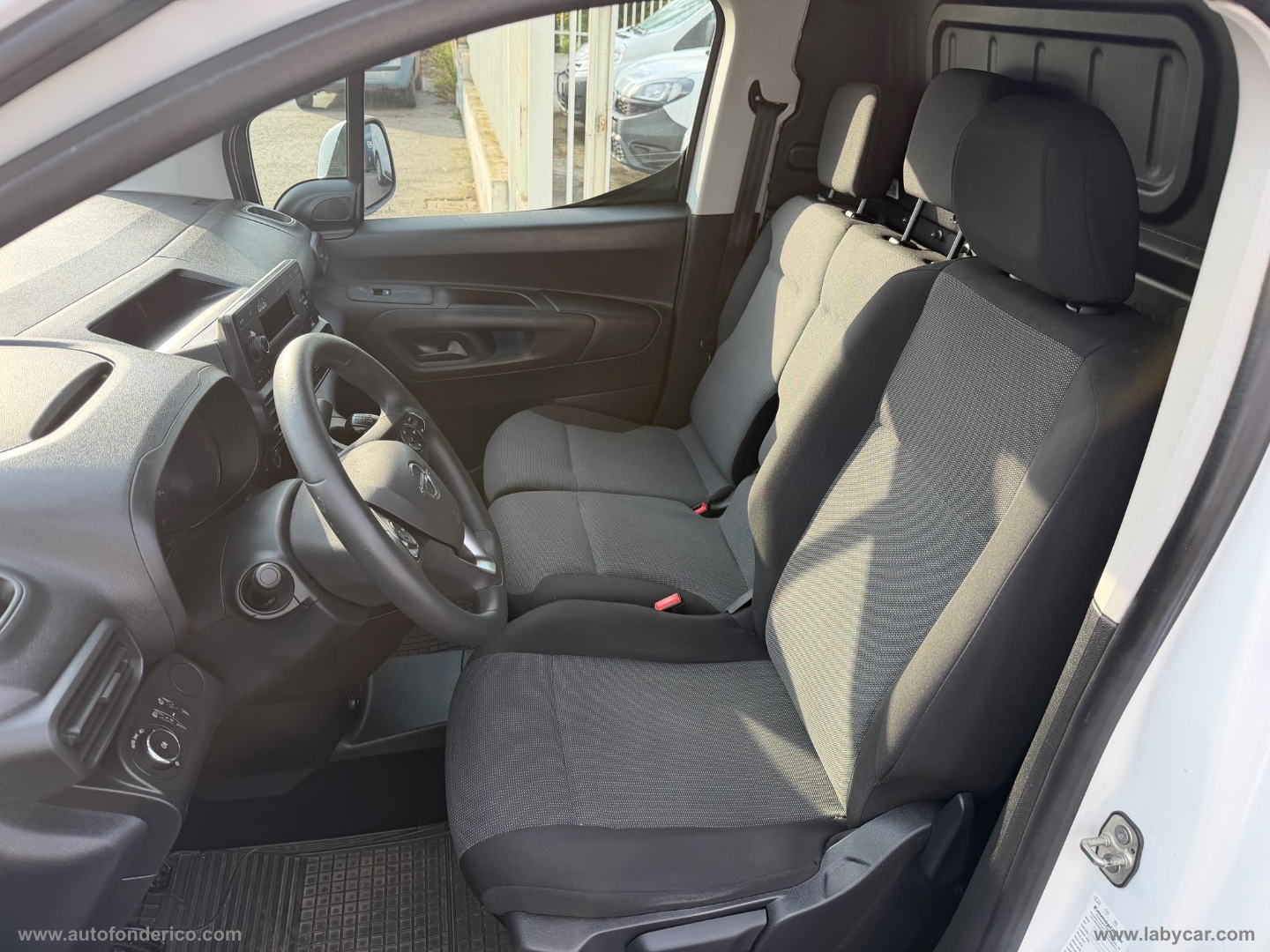 Combo Cargo 1.6 D 100 S&S PC 650kg Ed. - immagine 2