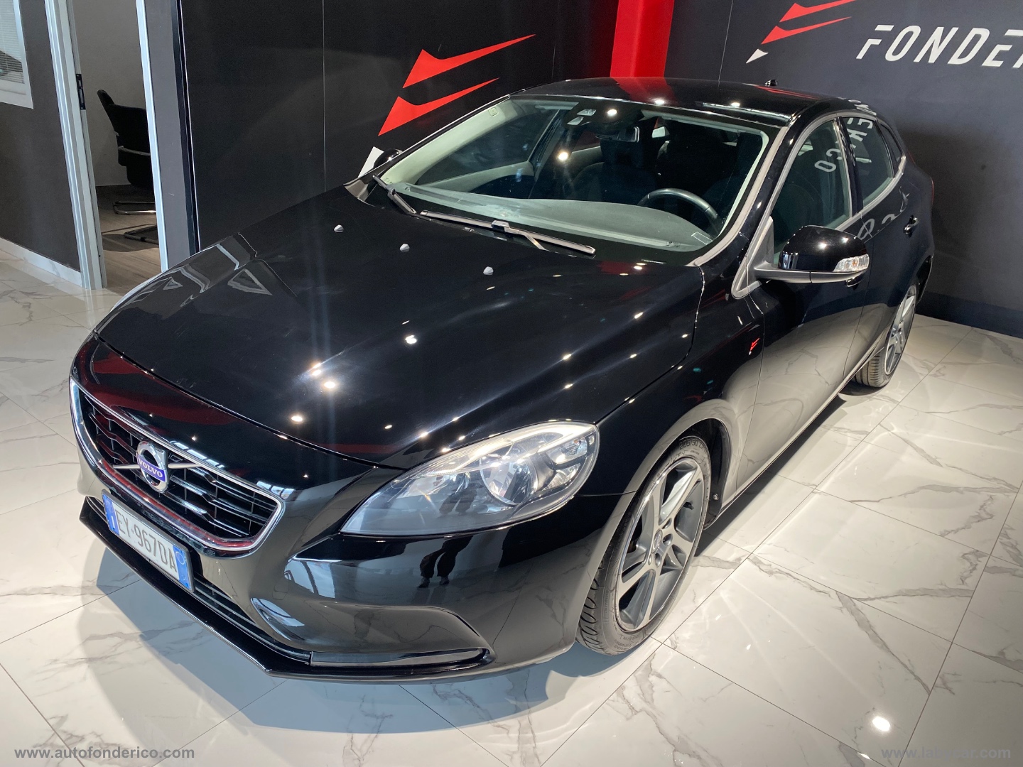 V40 Cross Country D2 1.6 Kinetic - immagine 2