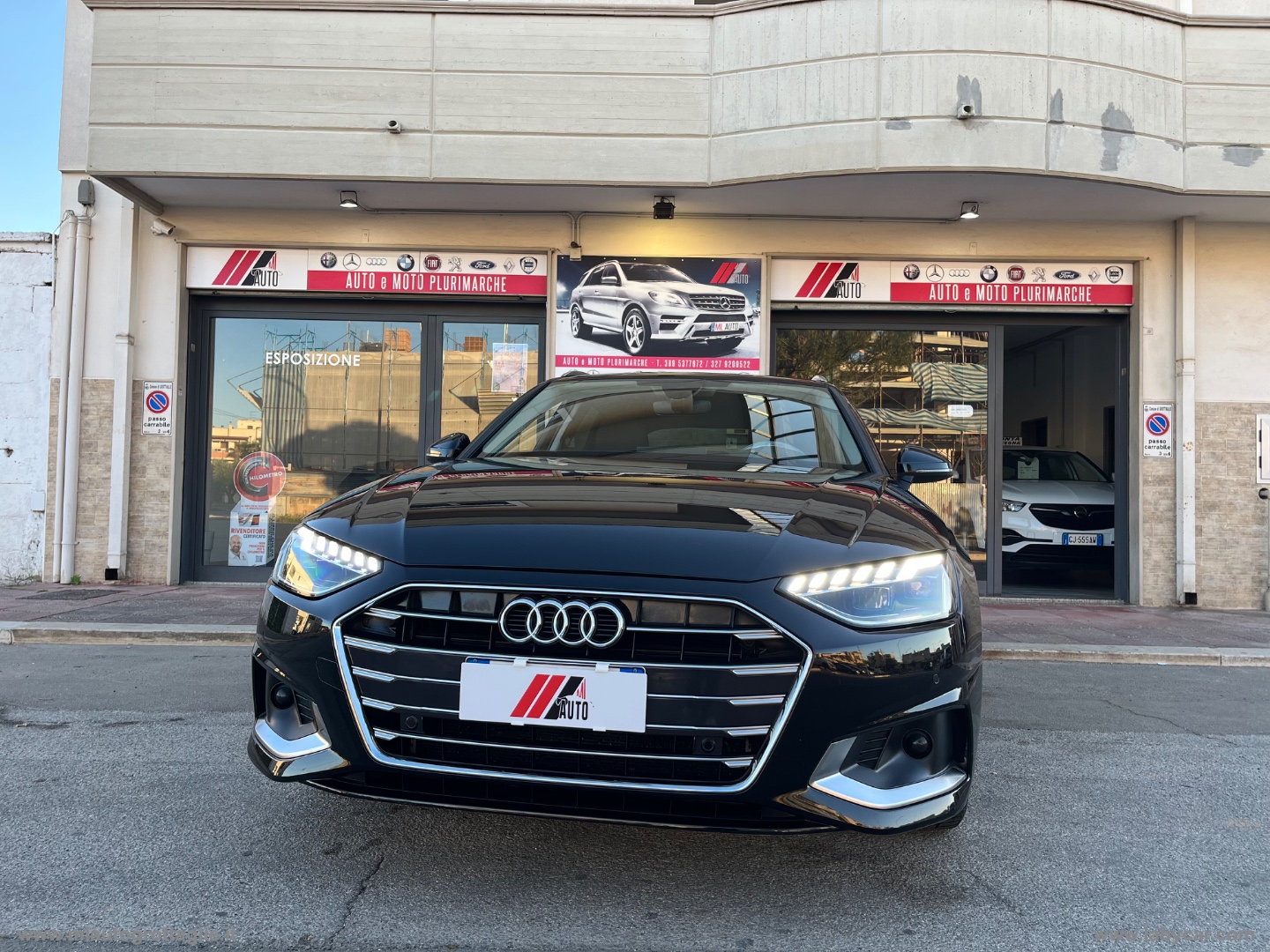 A4 Avant 30 TDI/136CV S tr. S line ed. - immagine 2