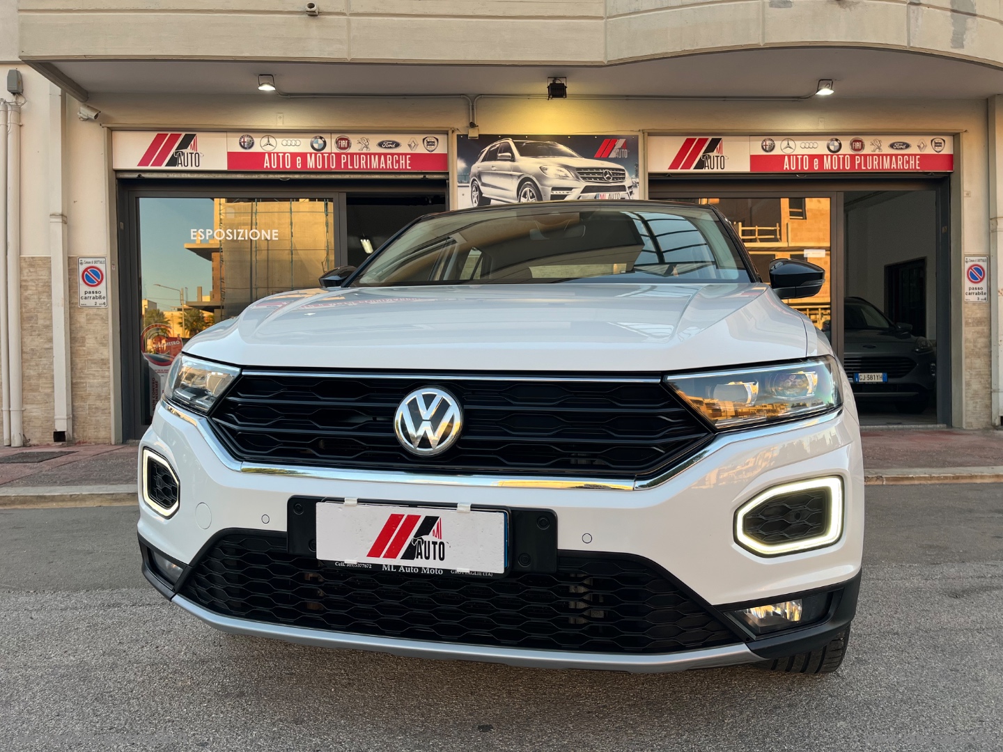 T-Roc 1.6 TDI SCR Advanced BlueMot.Tech. - immagine 2