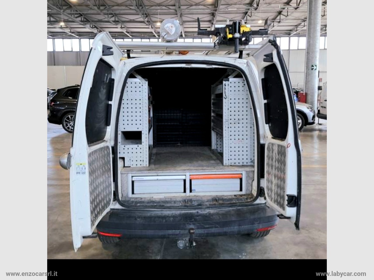 Caddy 2.0 TDI 122 4M. Furg. Bsn. OFFICINA MOBILE - immagine 2