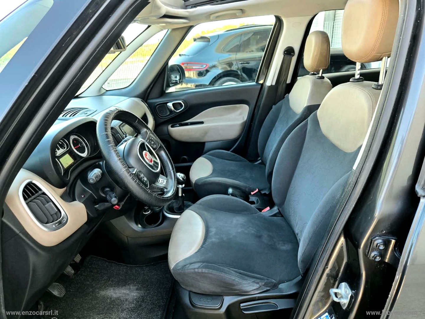 500L 1.6 MJT 105 CV Lounge TETTO APRIBILE - immagine 2