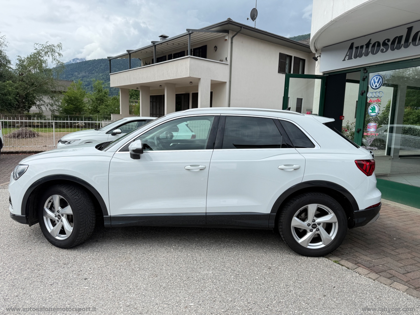 Q3 SPB 40 TDI quattro S tr. Ident. Black - immagine 2