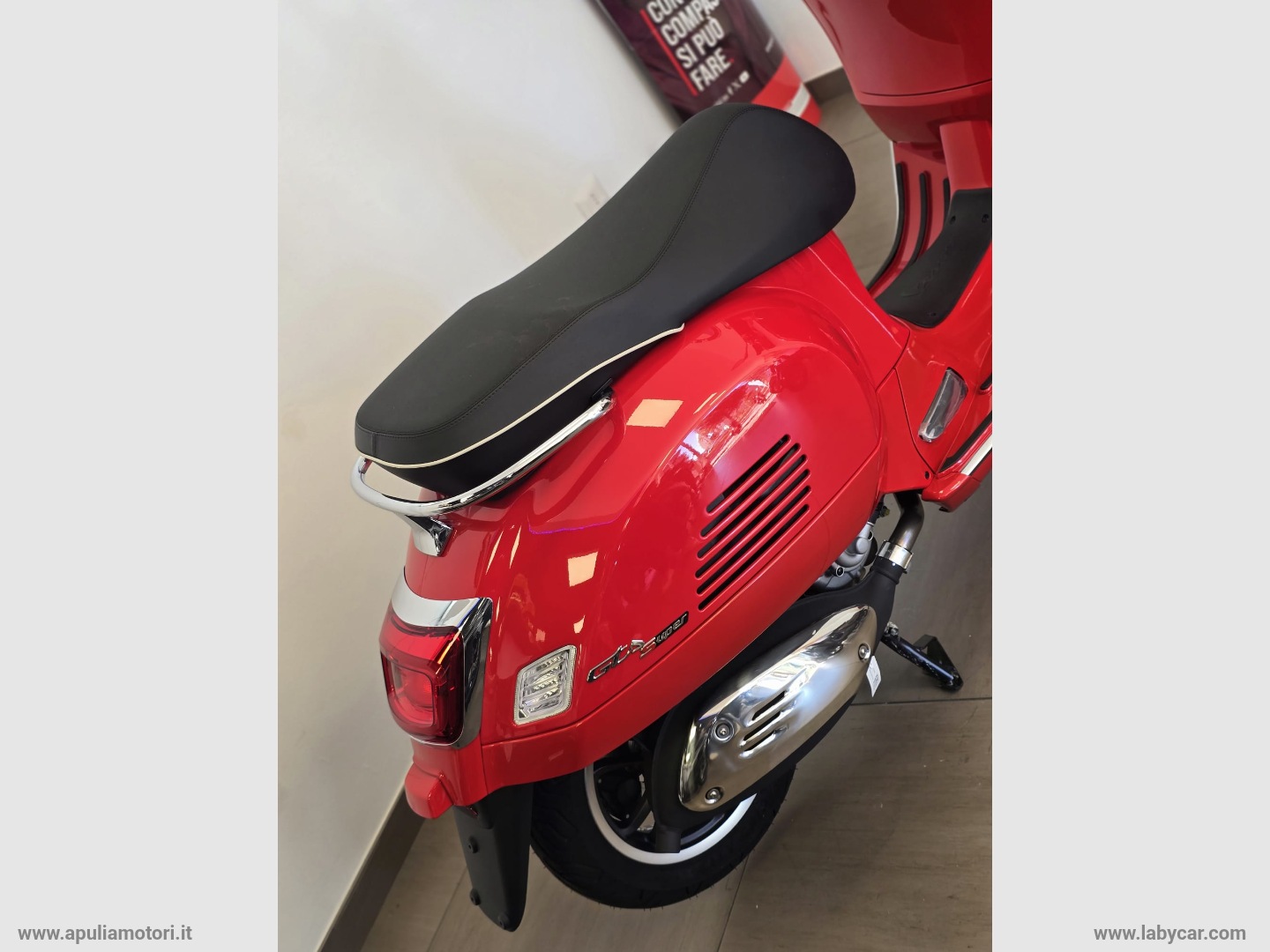 Vespa 310 GTS hpe SUPER - immagine 2