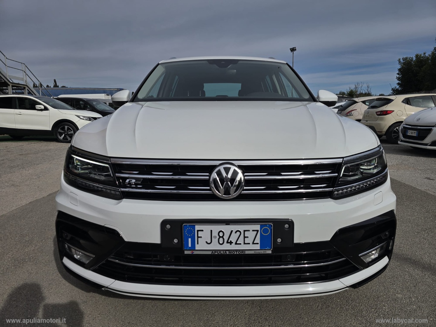 Tiguan 2.0 TDI DSG Business BMT R LINE - immagine 2