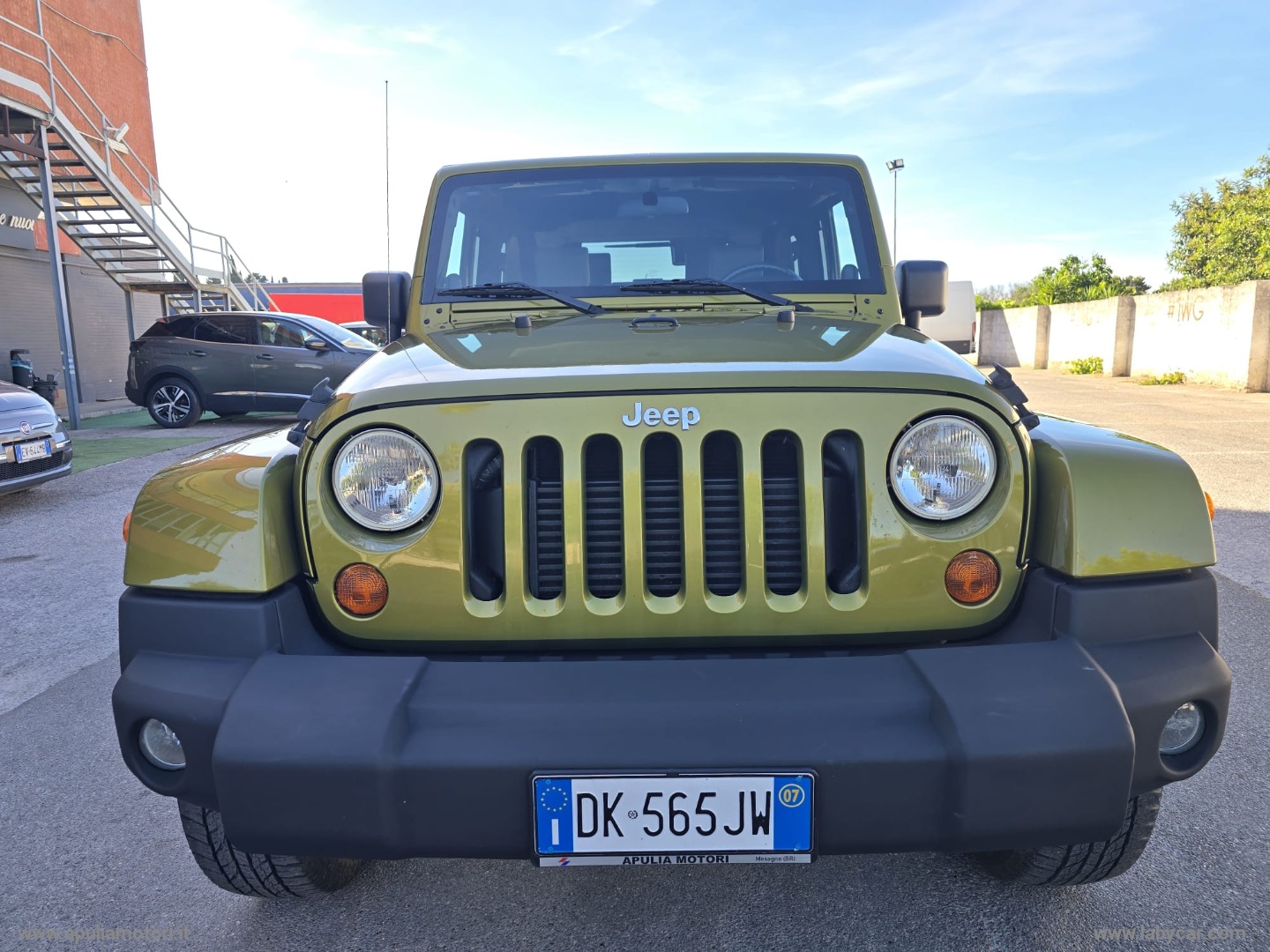Wrangler 2.8 CRD Sport Auto SAHARA - immagine 2