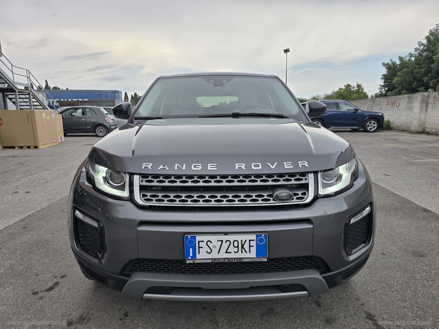 RR Evoque 2.0 TD4 150 CV 5p. Bs Ed. Pure - immagine 2