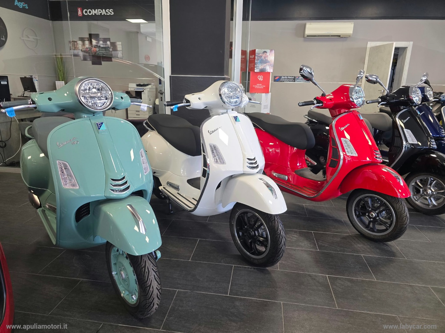 Vespa 310 GTS SUPER-SPORT TECH PROMO NUOVE!! - immagine 2