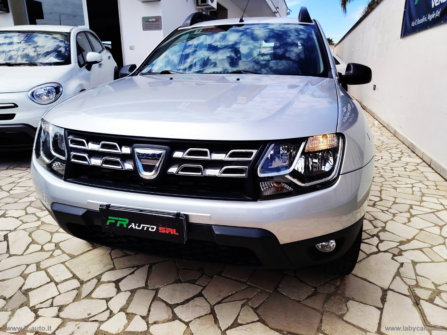 Duster 1.6 110 CV 4x2 Lauréate - immagine 2