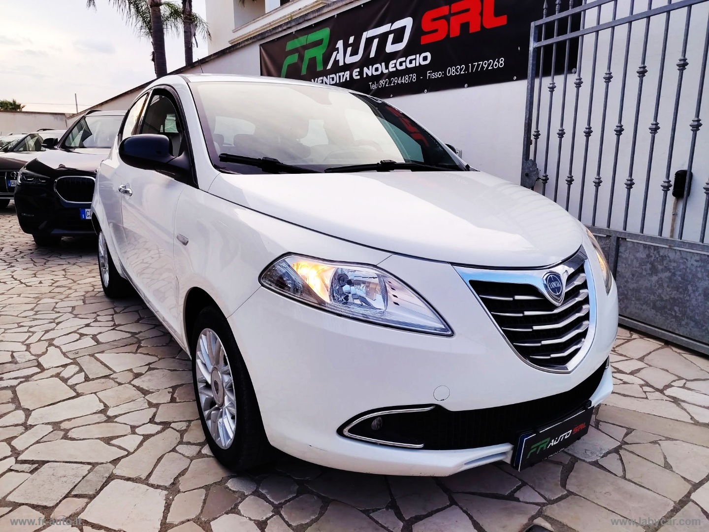 Ypsilon 1.3 MJT 95 CV 5p. S&S Silver - immagine 2