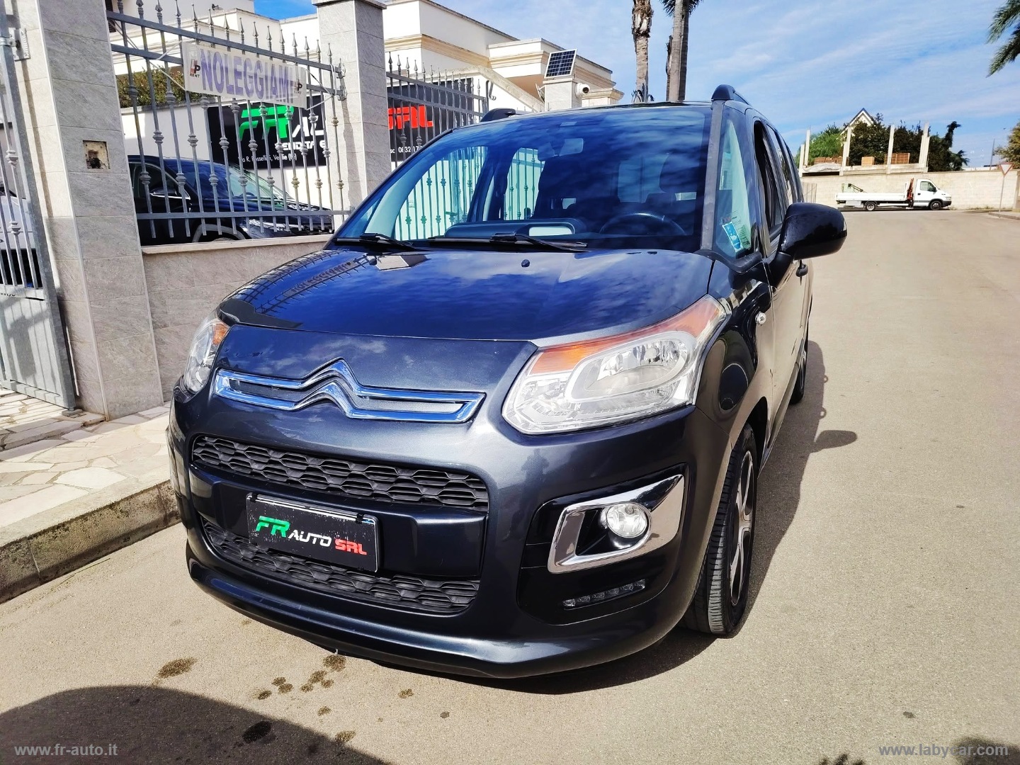 C3 Picasso BlueHDi 100 Exclusive - immagine 2