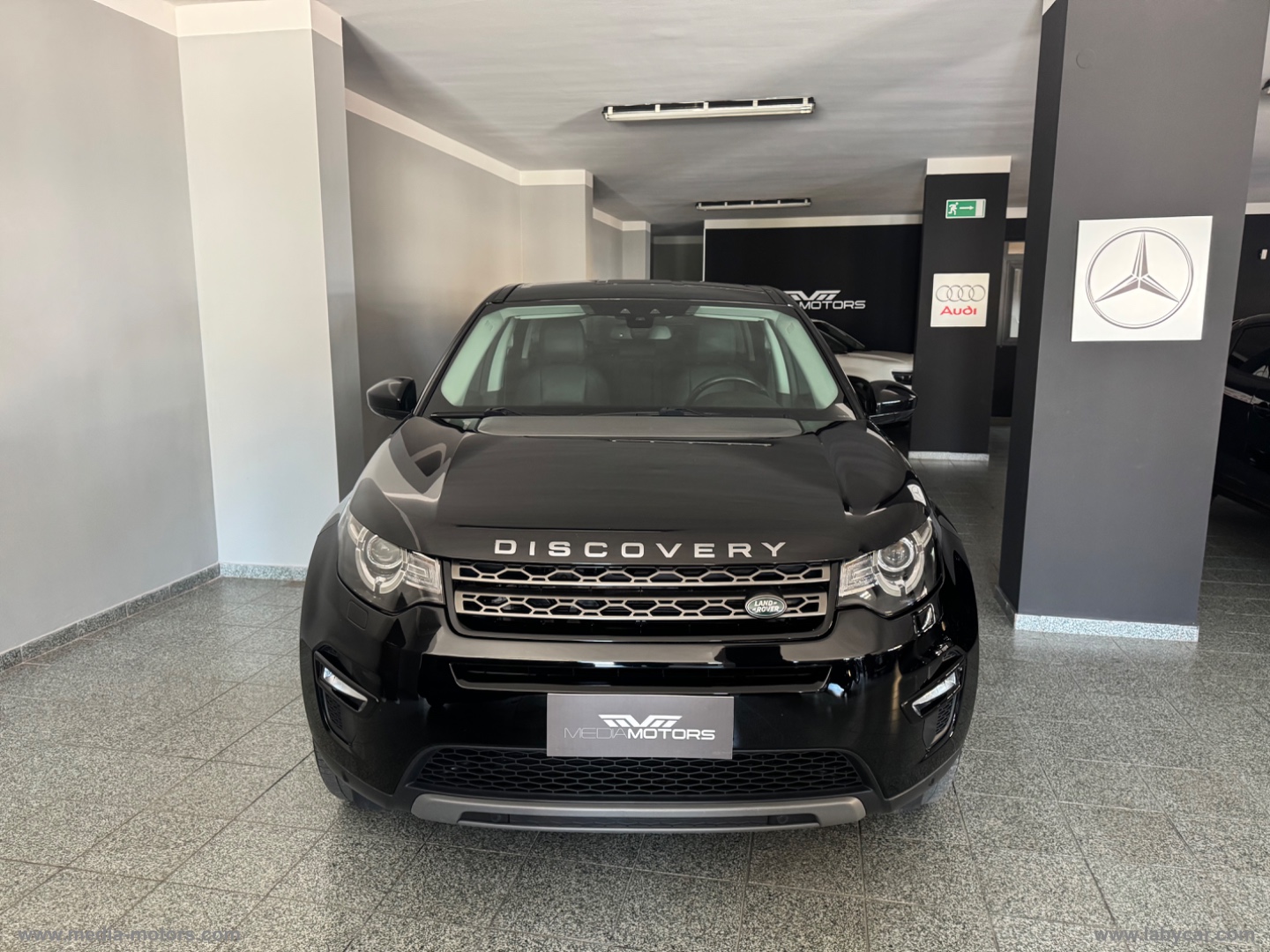 Discovery Sport 2.0 TD4 150 Bus.Pr. SE - immagine 2