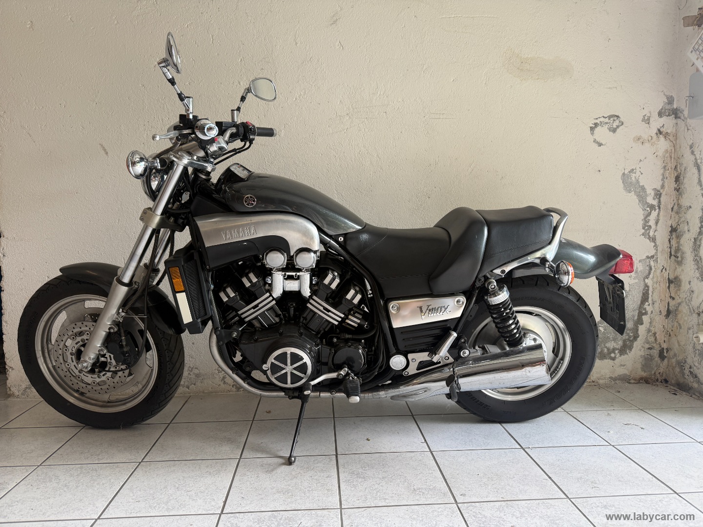 VMAX 1200 - immagine 2