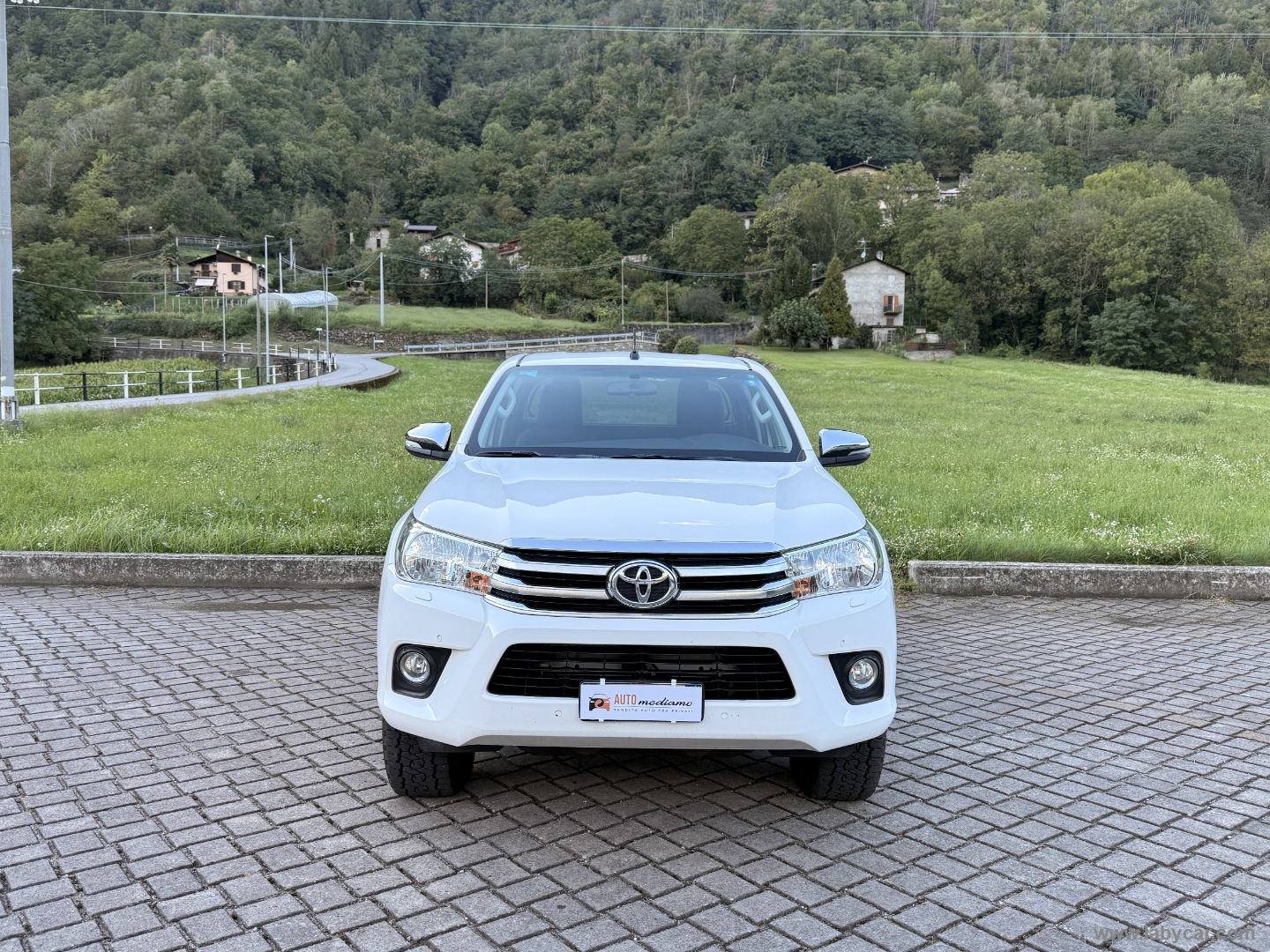 Hilux 2.4 D-4D 4WD 2p. EXTRA CAB CAMERA SENS PARK - immagine 2
