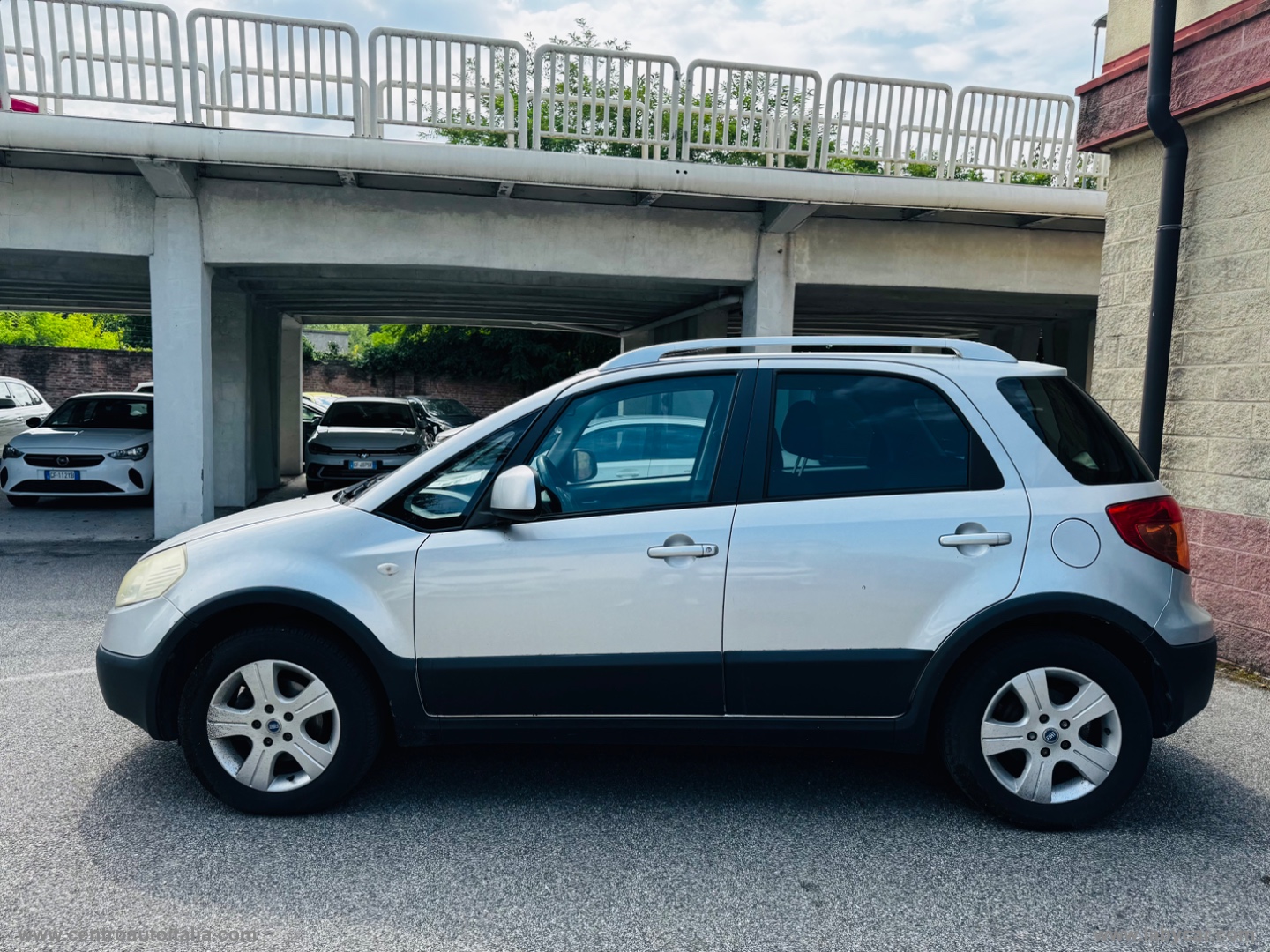 Sedici 1.9 MJT 4x4 Experience - immagine 2