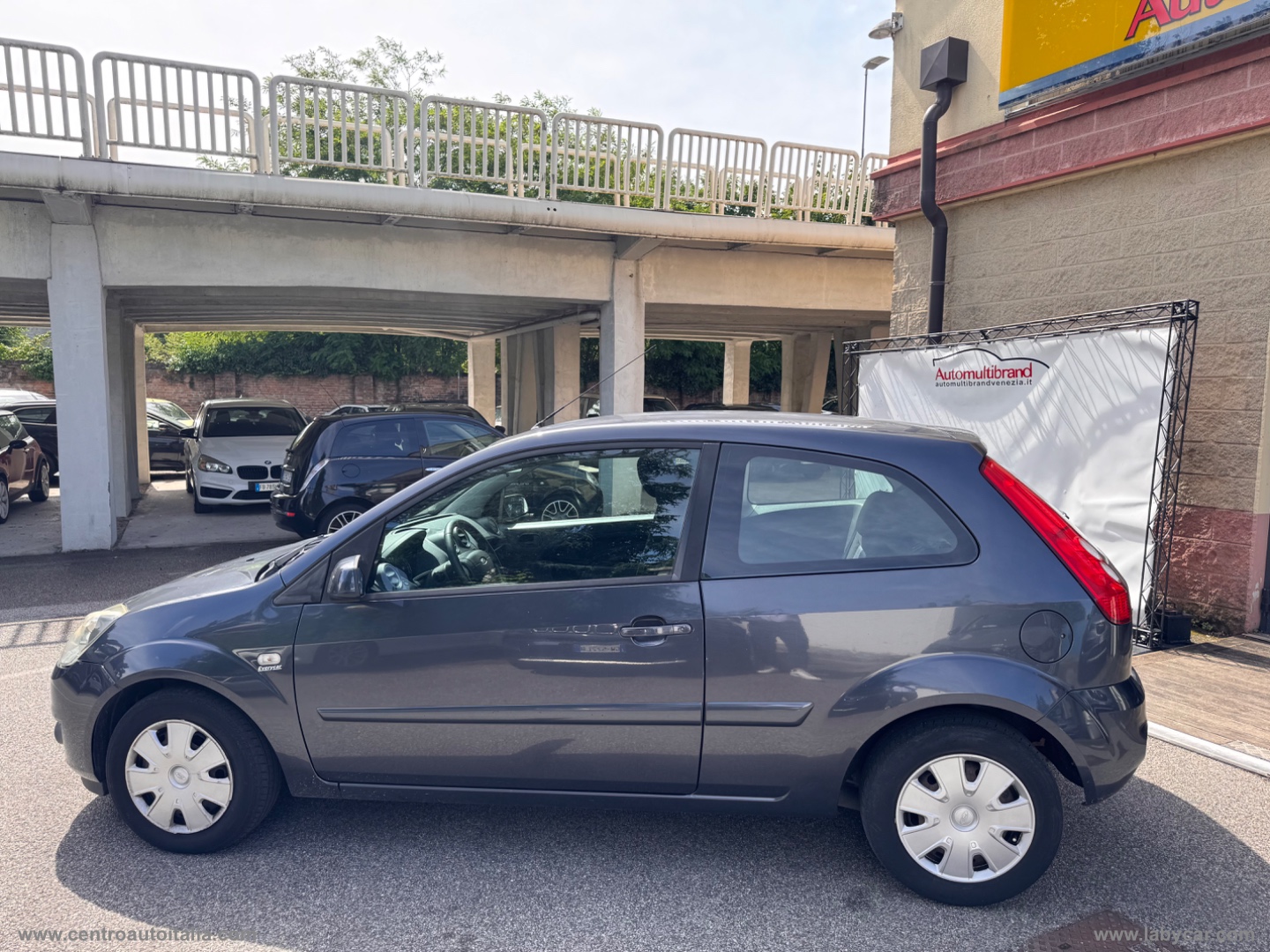Fiesta 1.2 16V 3p. Ghia - immagine 2