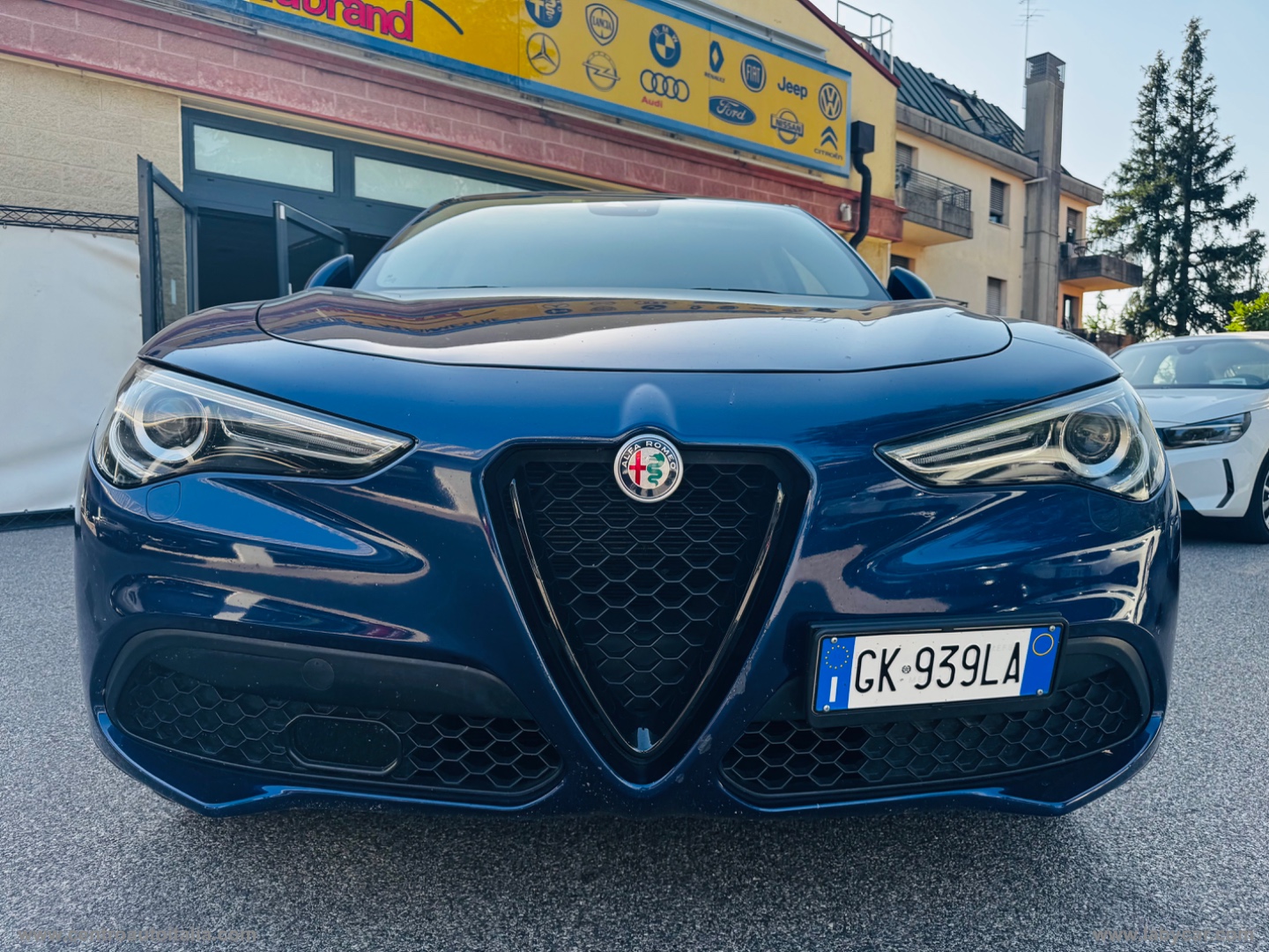 Stelvio 2.2 T.diesel 190 CV AT8 Q4 Exec. - immagine 2