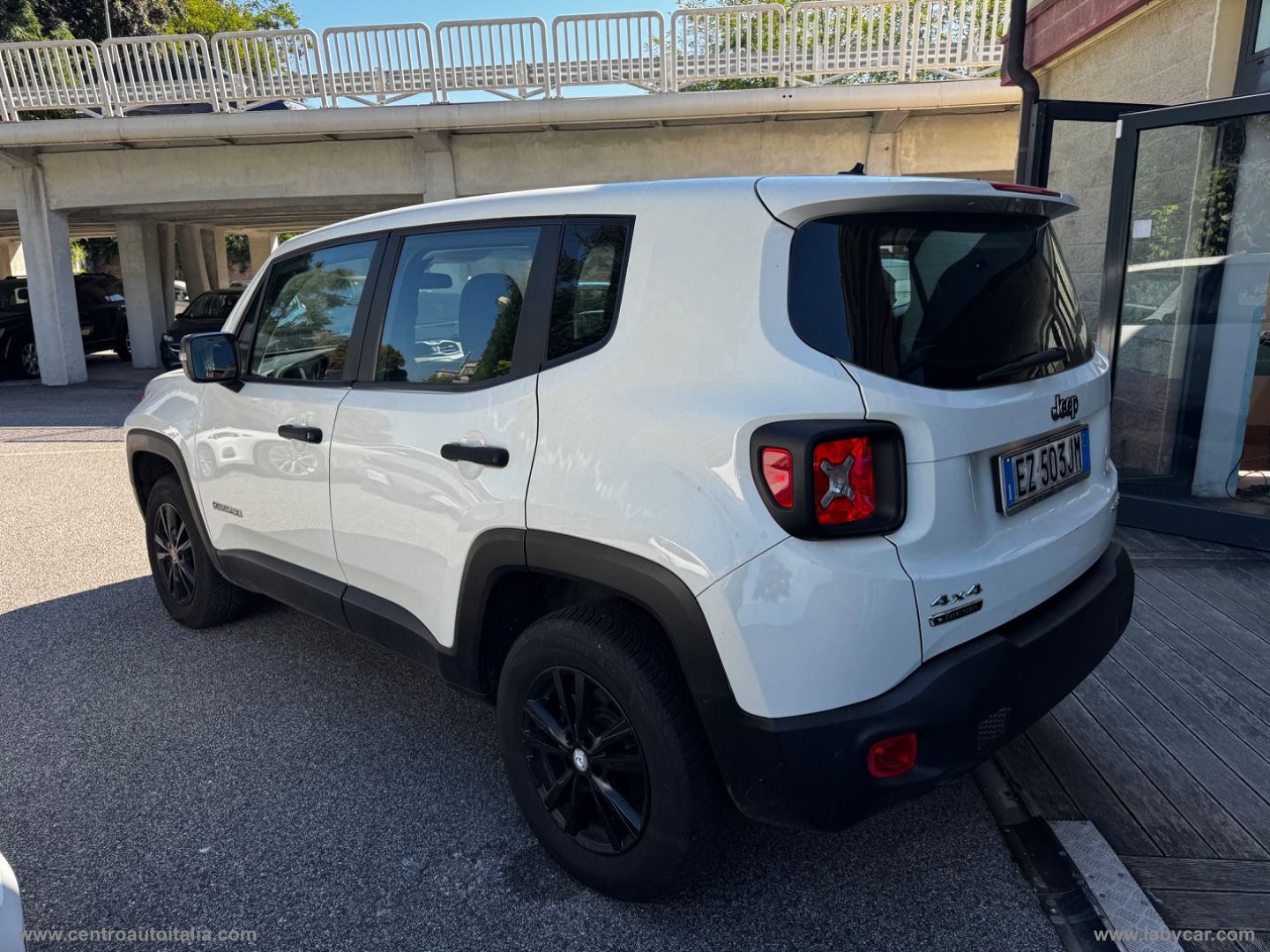 Renegade 2.0 Mjt 4WD Active Drive Sport - immagine 2