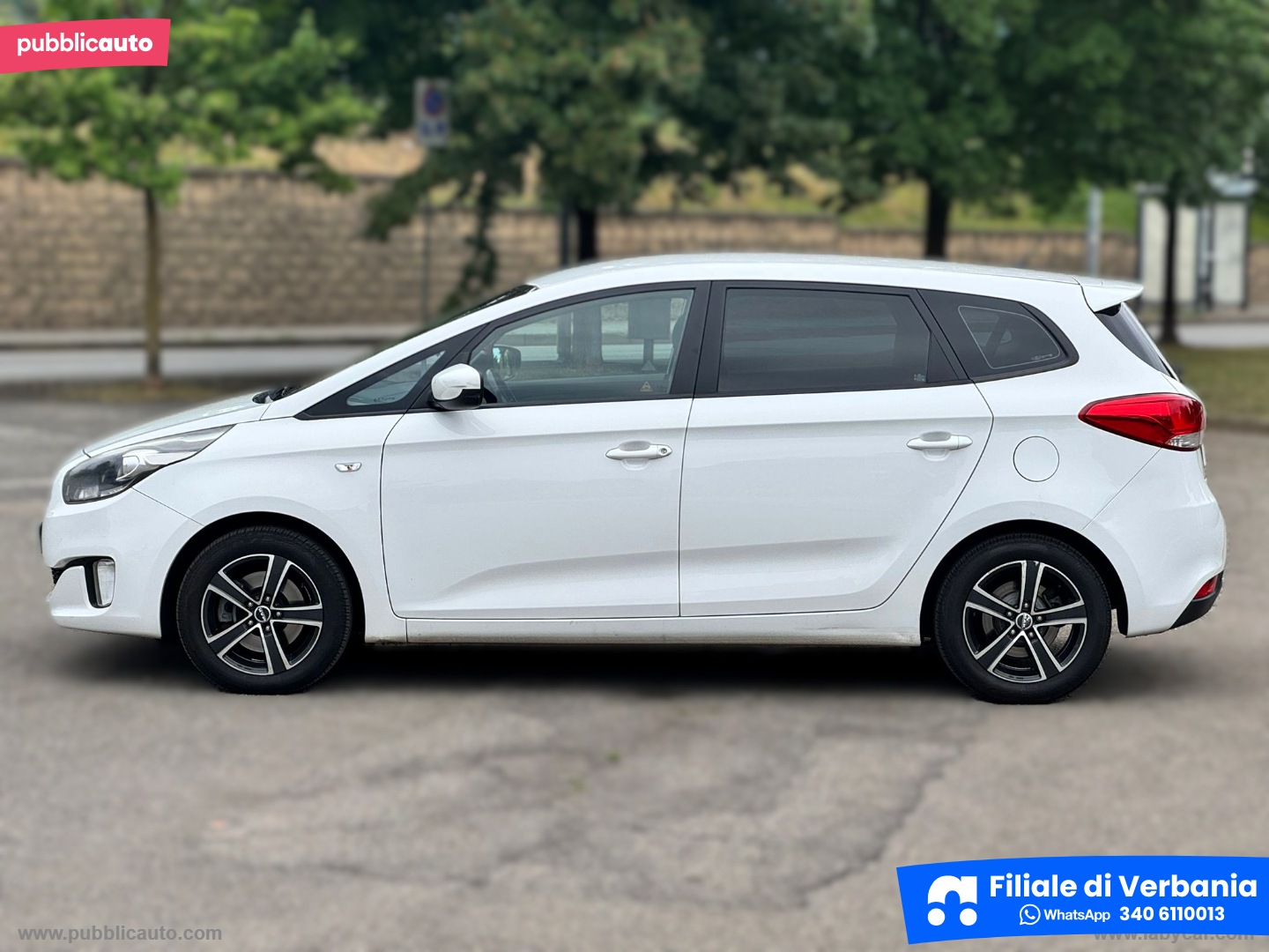 Carens 1.7 CRDi 115 CV Class - immagine 2