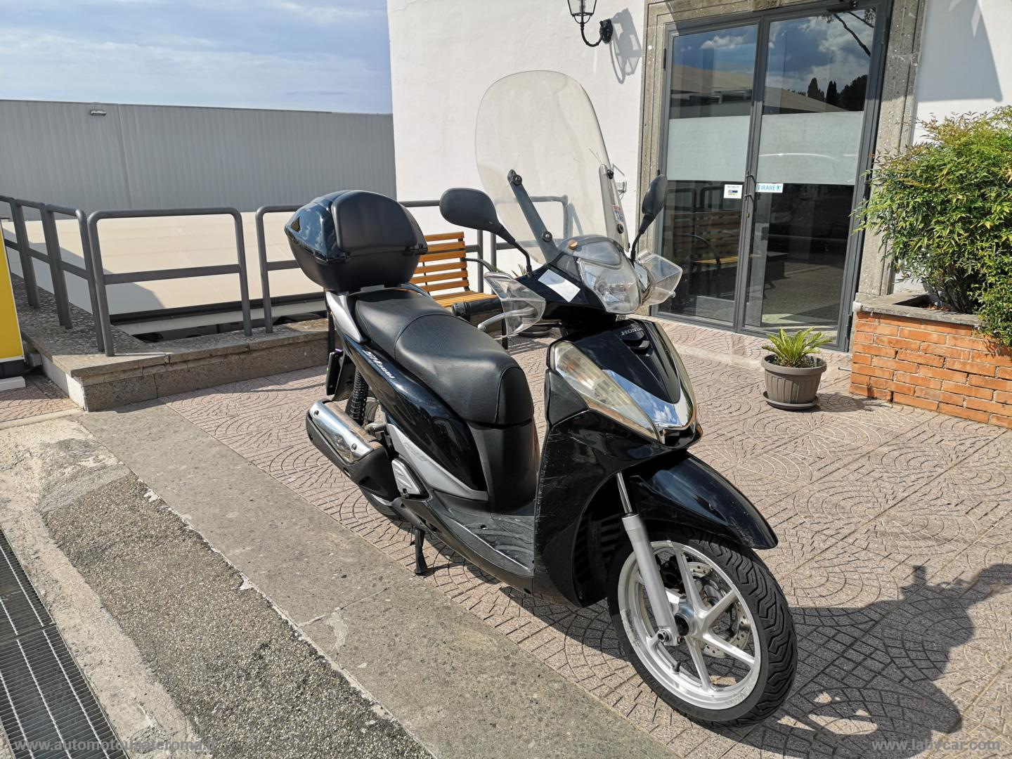 SH 300 RATE AUTO MOTO SCOOTER - immagine 2