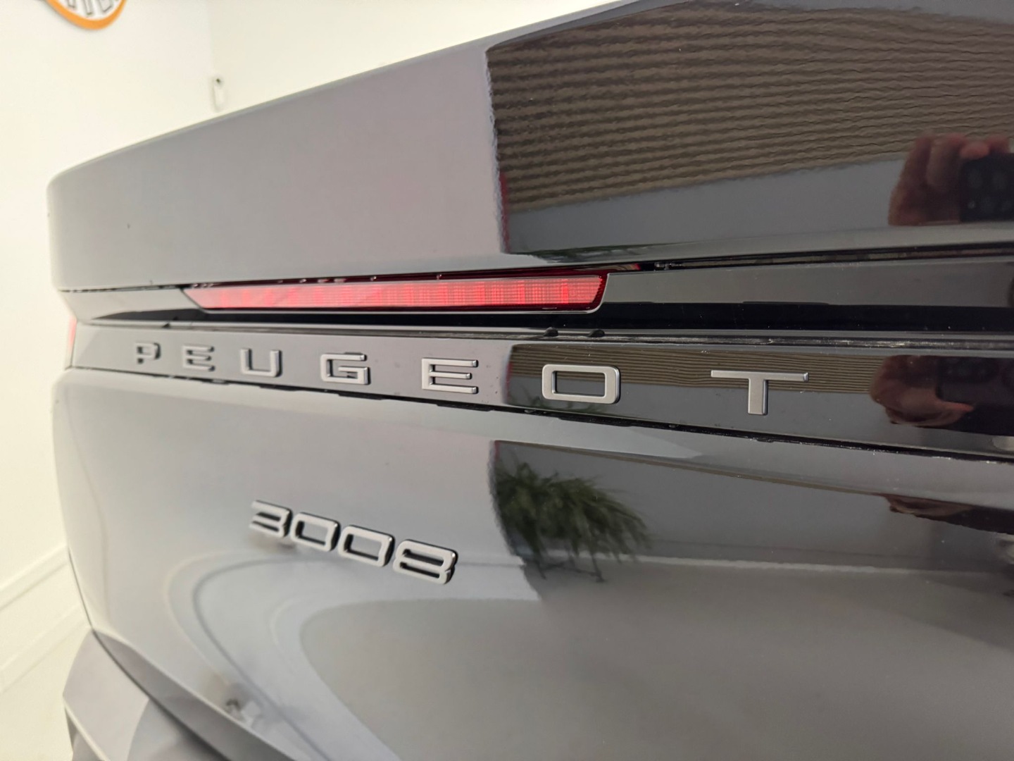 3008 Hybrid 145 e-DCS6 GT - immagine 2
