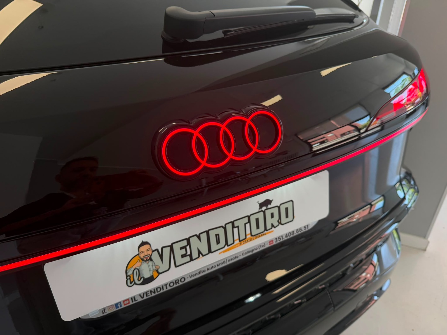 Q3 35 TDI S tronic S line edition BLACK LINE EDITION - immagine 2