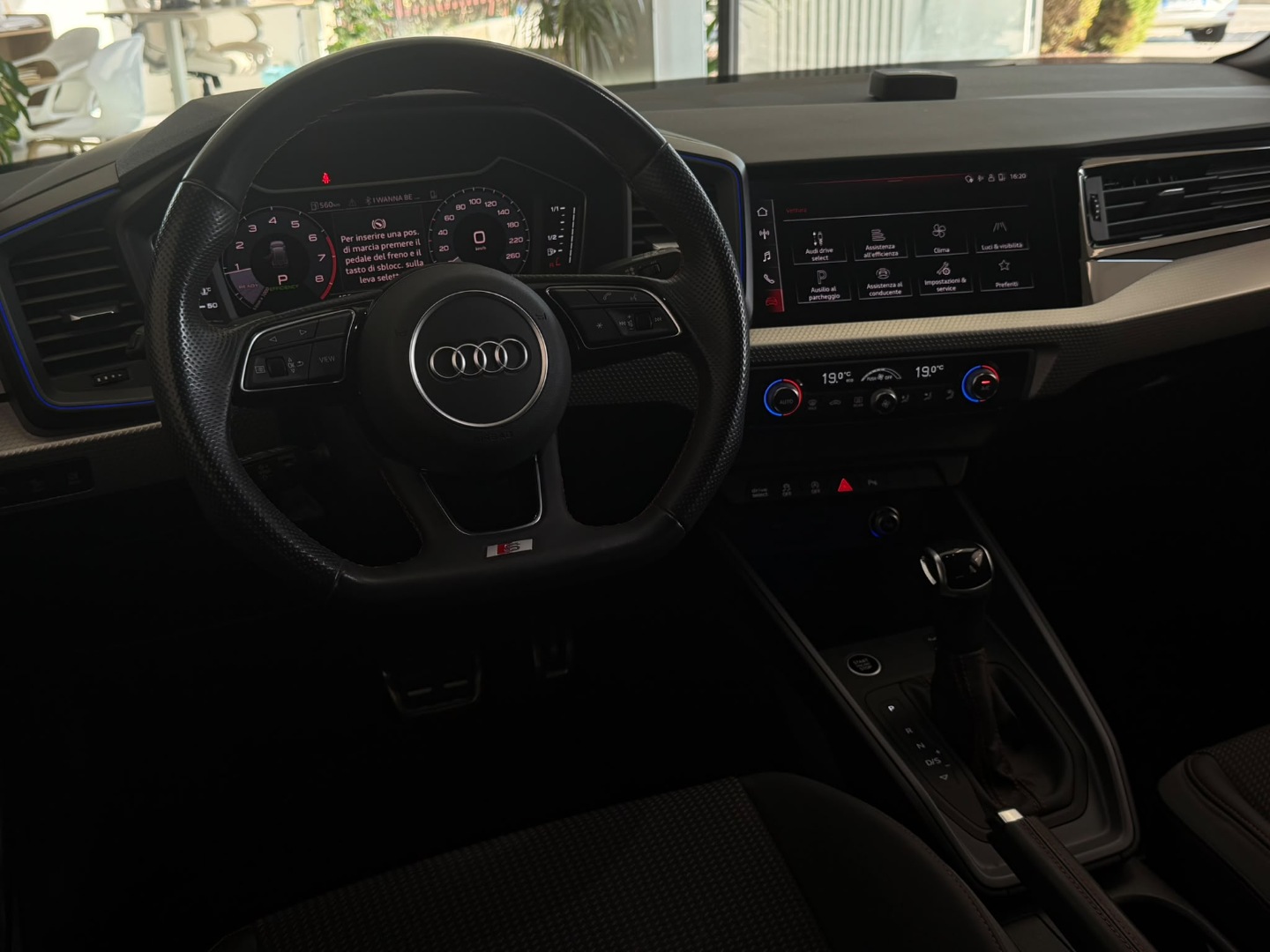 A1 SPB 40 TFSI S tronic S line edition - immagine 2